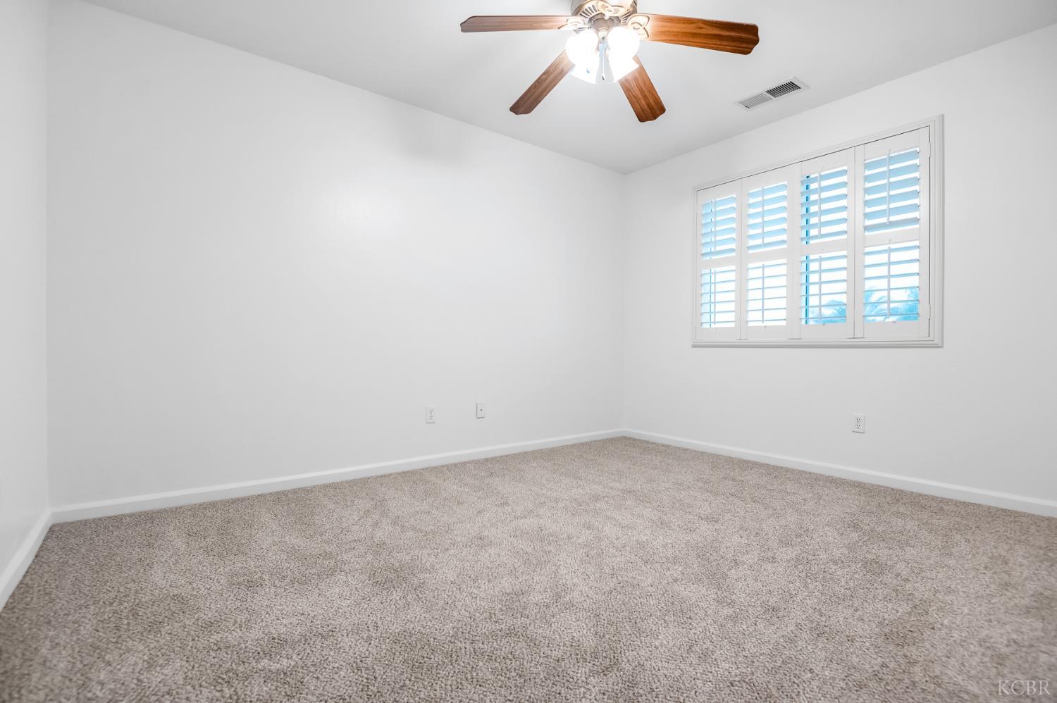 1942 N Sonoma Ct, Hanford, CA 93230