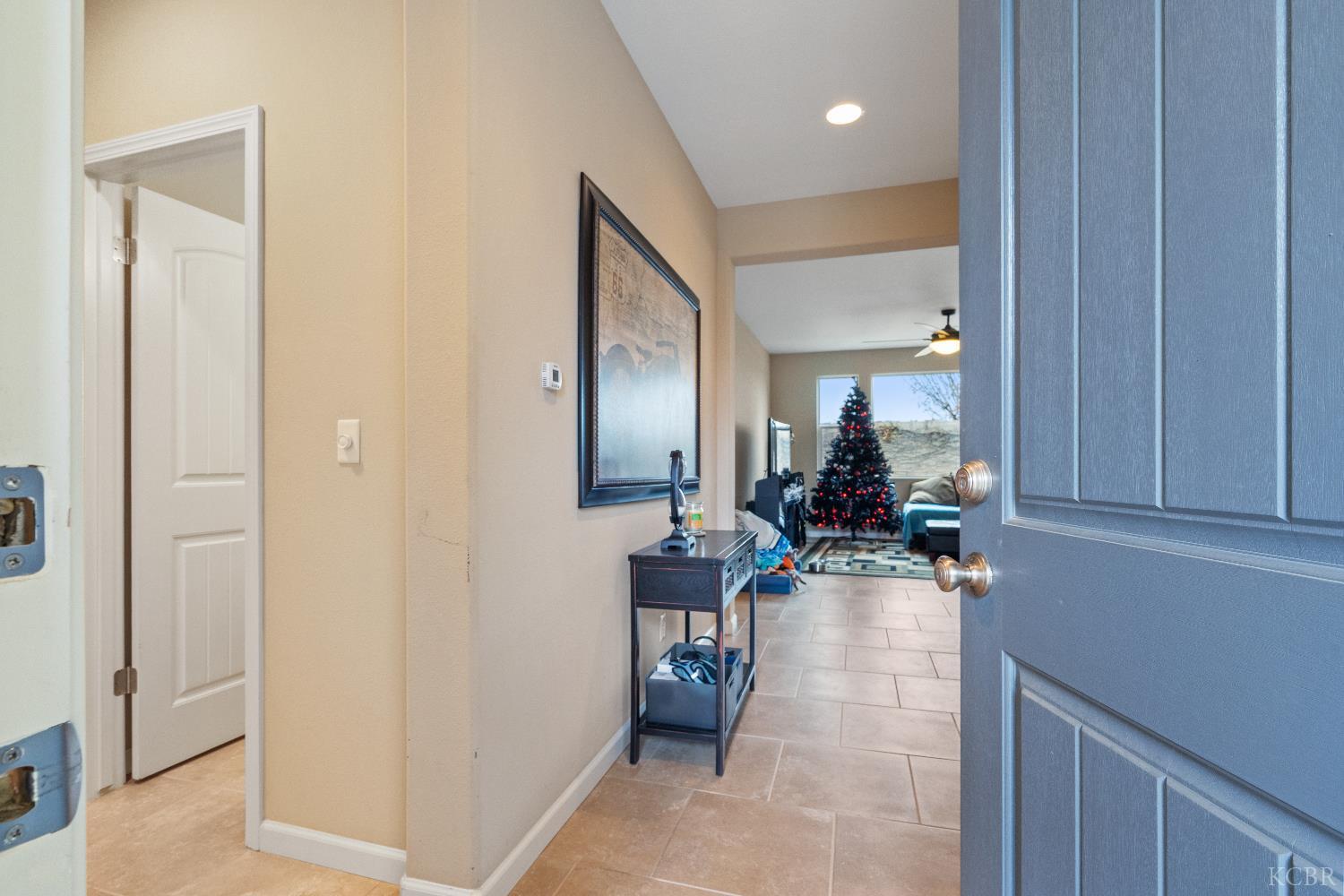 1798 Ambassador Way, Hanford, CA 93230