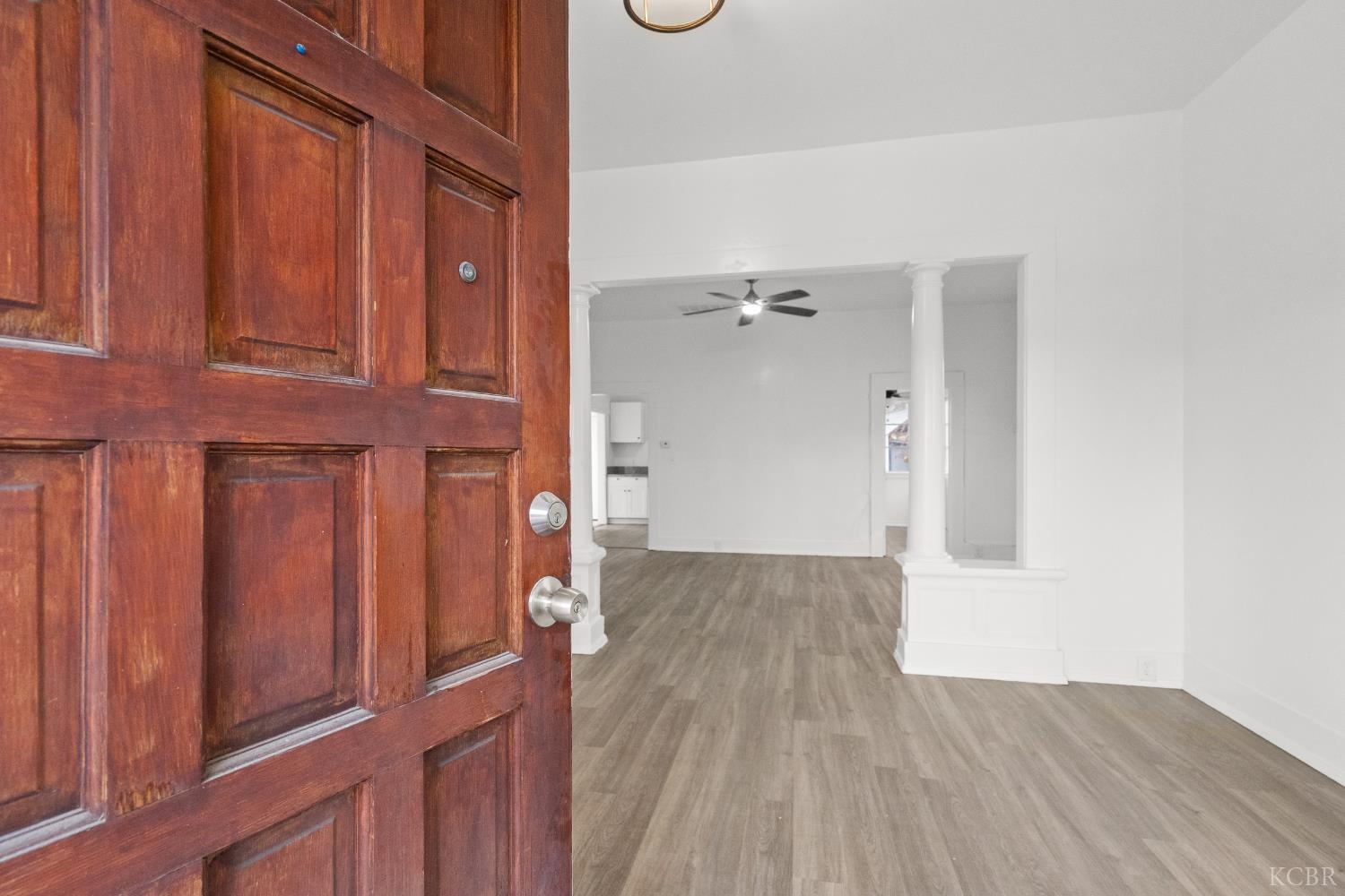 509 Kaweah St, Hanford, CA 93230