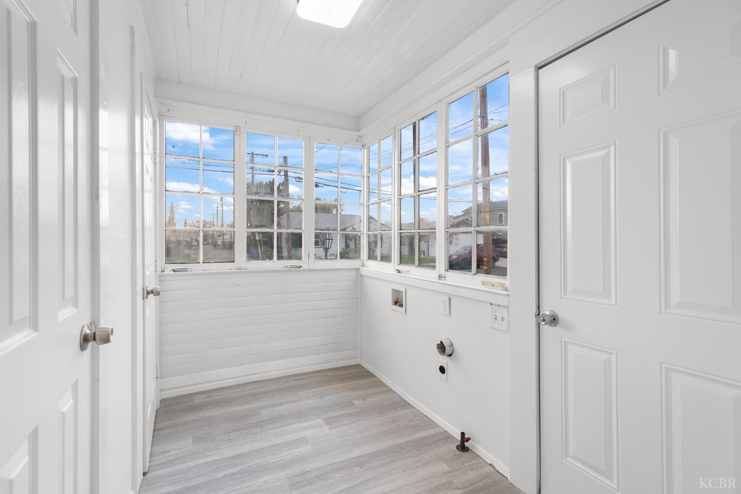 509 Kaweah St, Hanford, CA 93230