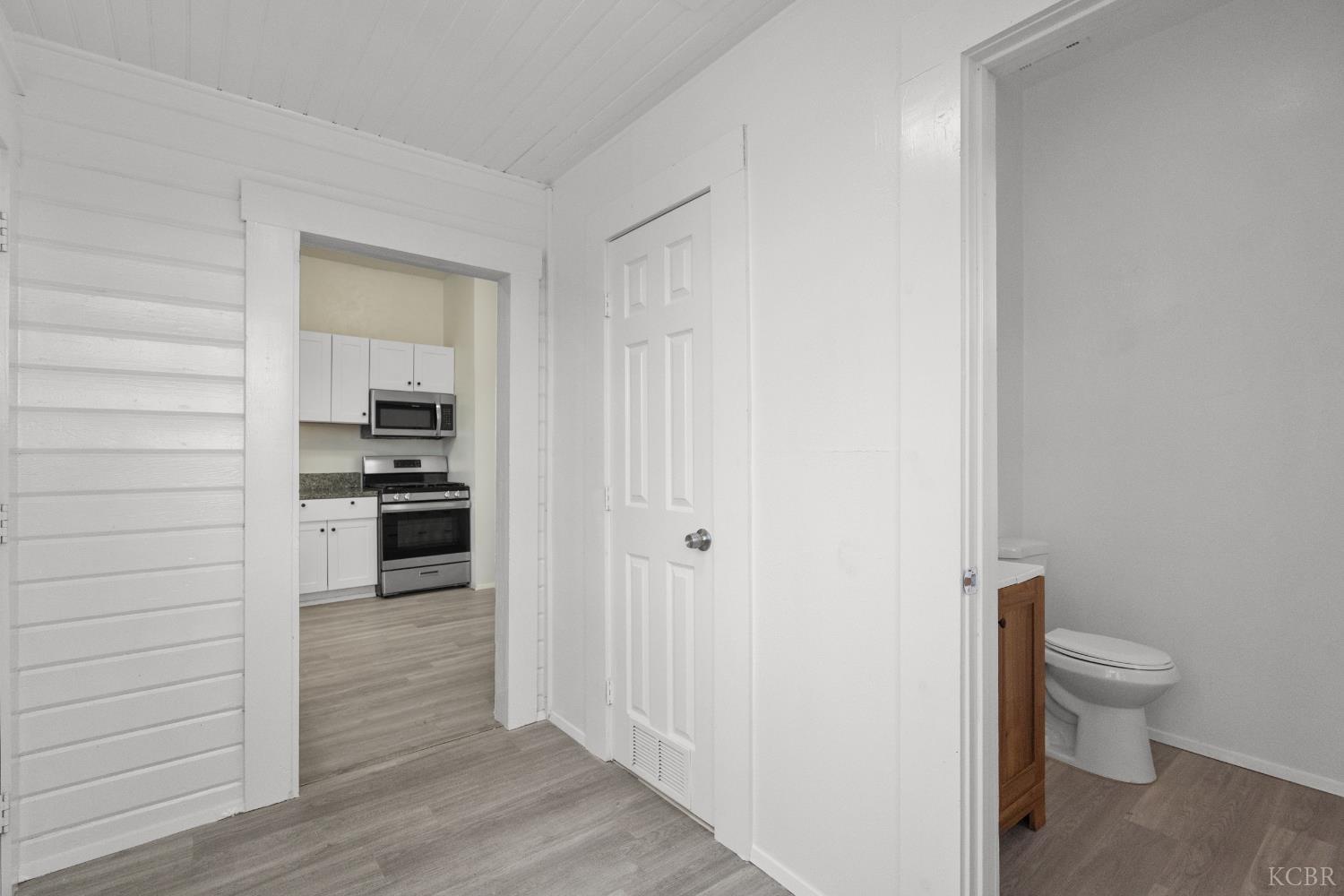 509 Kaweah St, Hanford, CA 93230