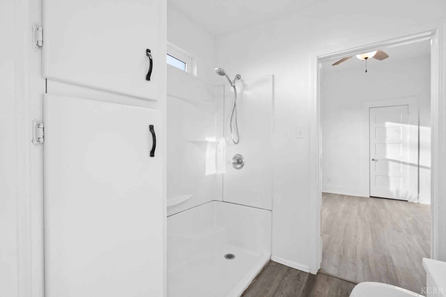 509 Kaweah St, Hanford, CA 93230