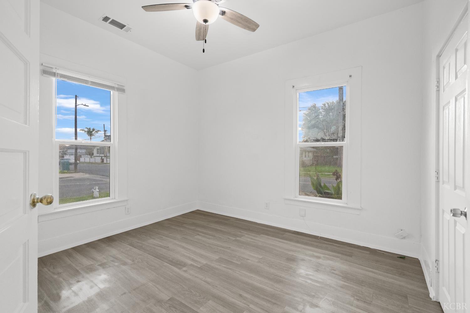 509 Kaweah St, Hanford, CA 93230