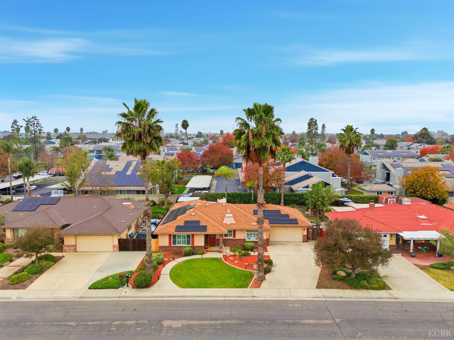 2710 Aspen St, Hanford, CA 93230