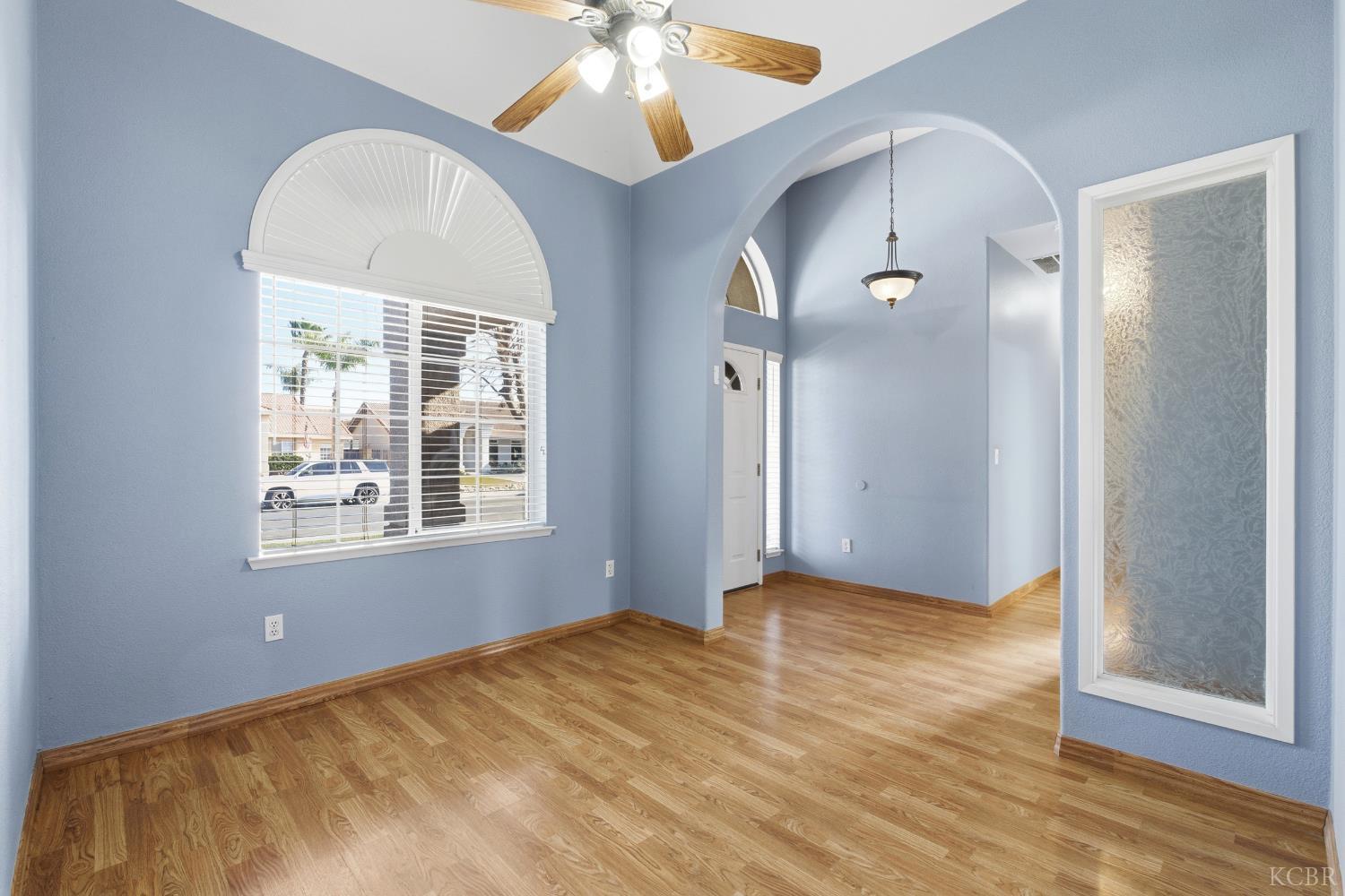 3178 Hickory Ct, Hanford, CA 93230