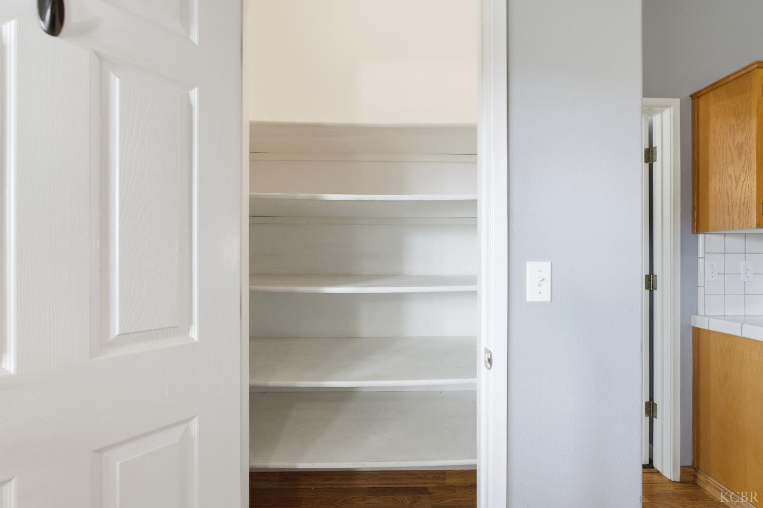 3178 Hickory Ct, Hanford, CA 93230