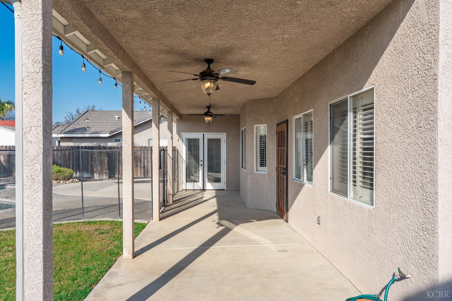 3178 Hickory Ct, Hanford, CA 93230