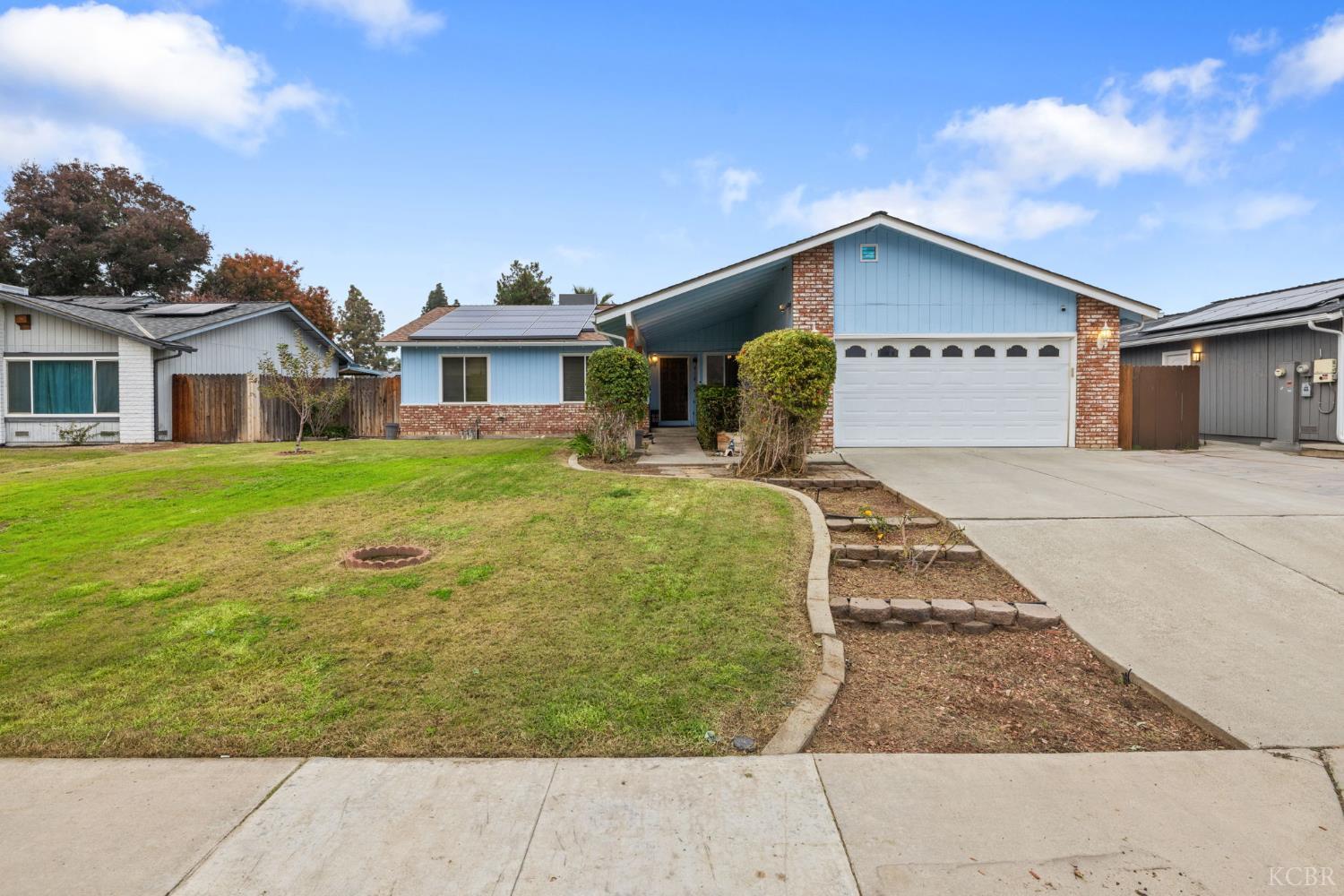 776 Cedar Lane, Lemoore, CA 93245