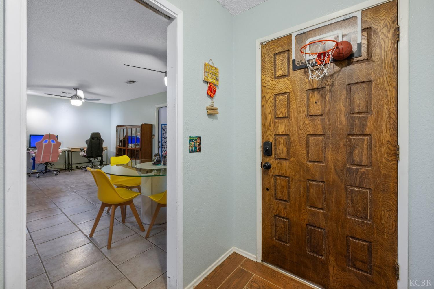 776 Cedar Lane, Lemoore, CA 93245