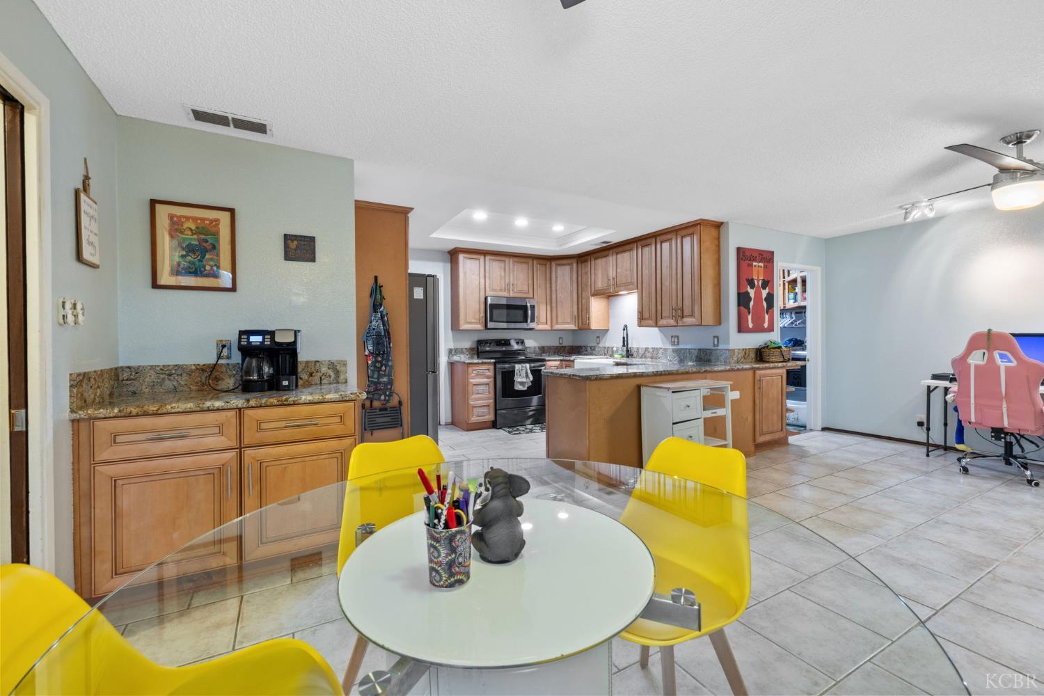 776 Cedar Lane, Lemoore, CA 93245