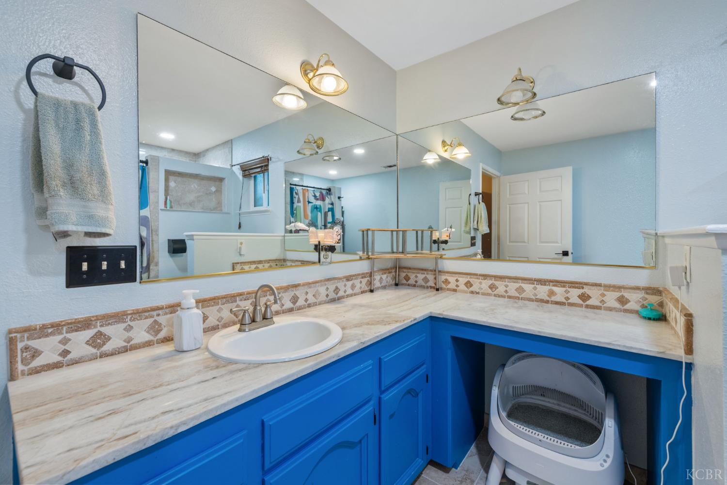 776 Cedar Lane, Lemoore, CA 93245