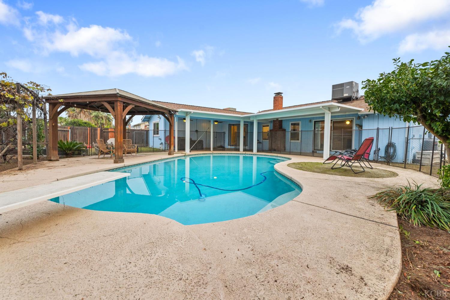 776 Cedar Lane, Lemoore, CA 93245