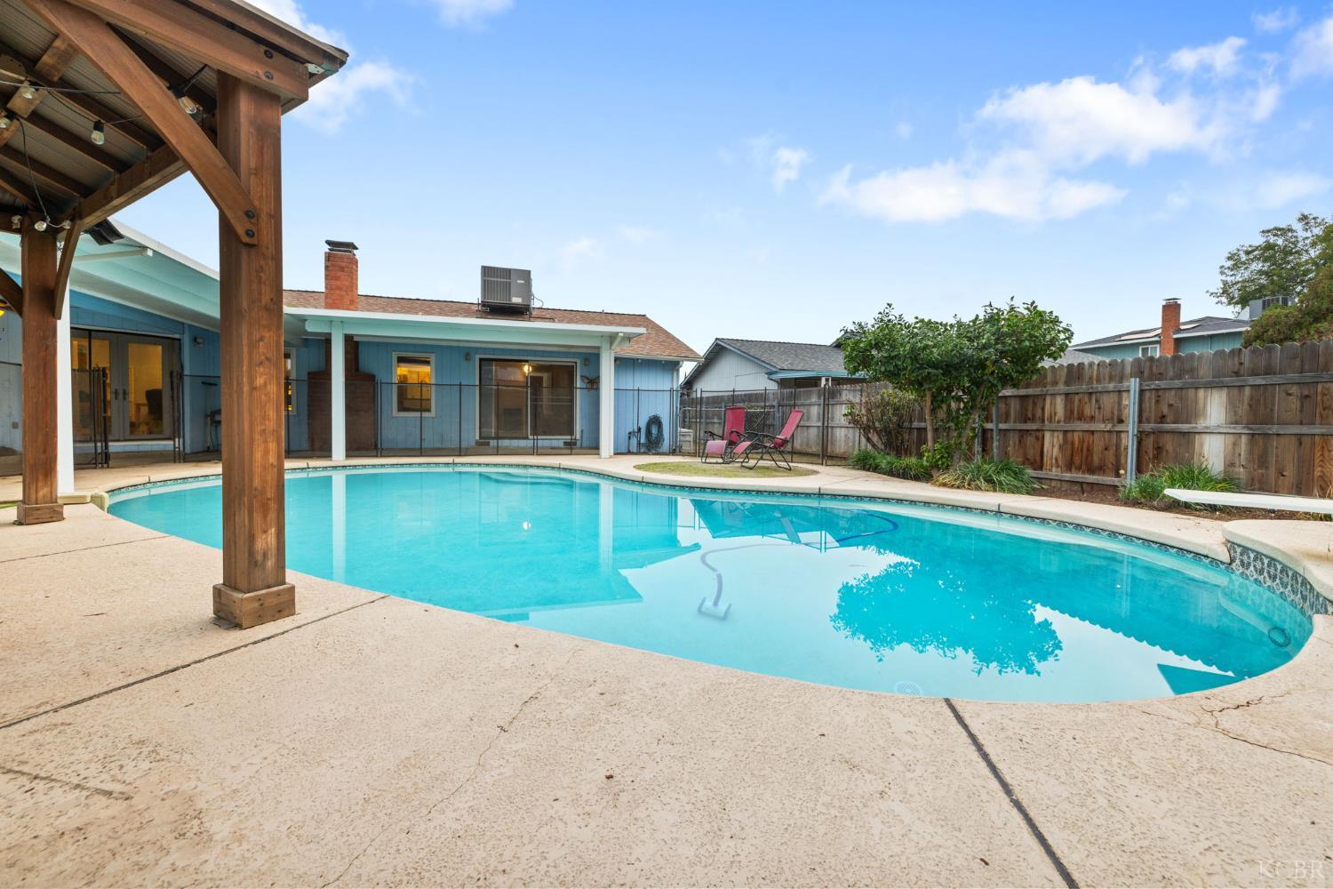 776 Cedar Lane, Lemoore, CA 93245