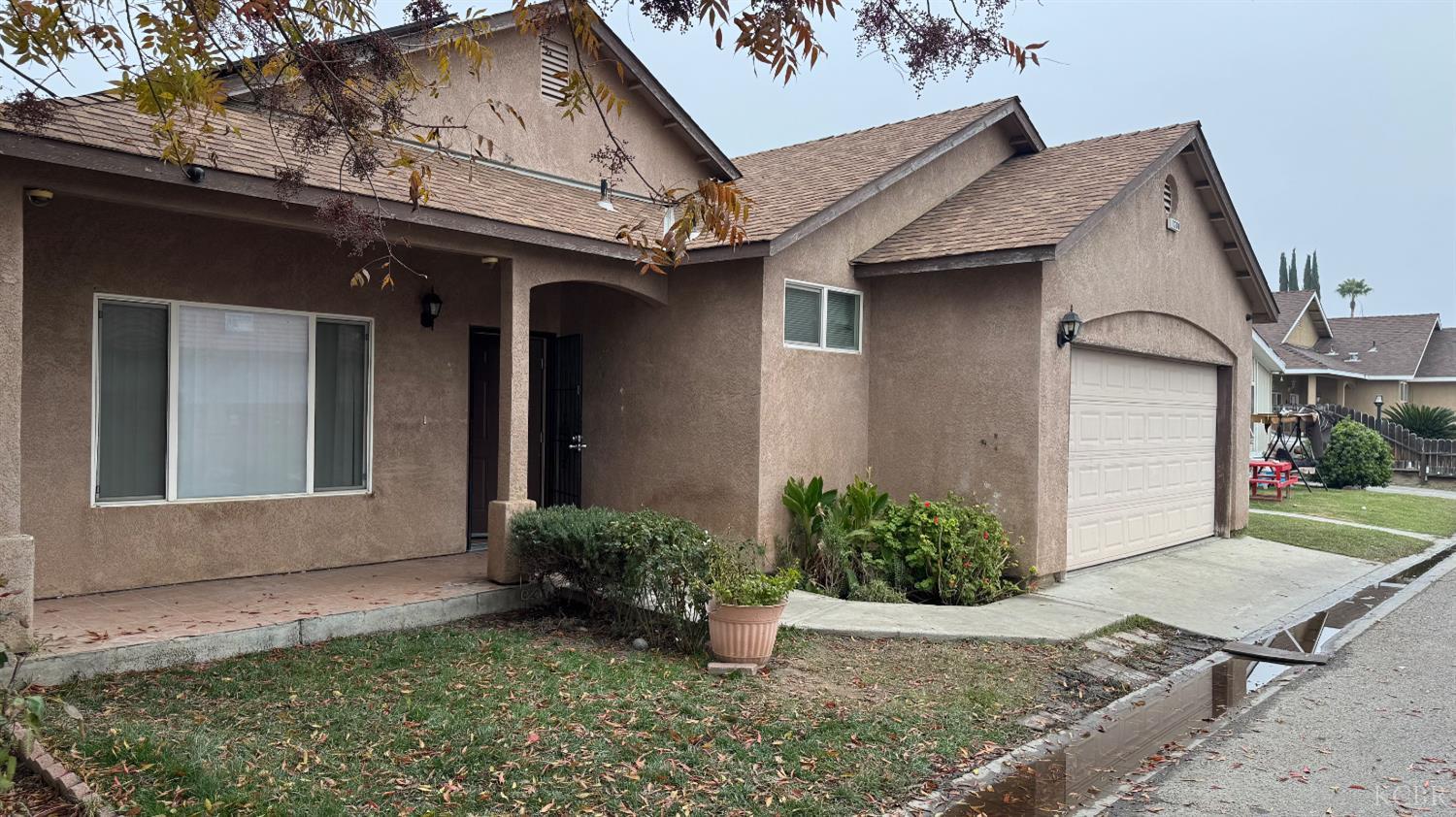 1210 Village Dr, Corcoran, CA 93212