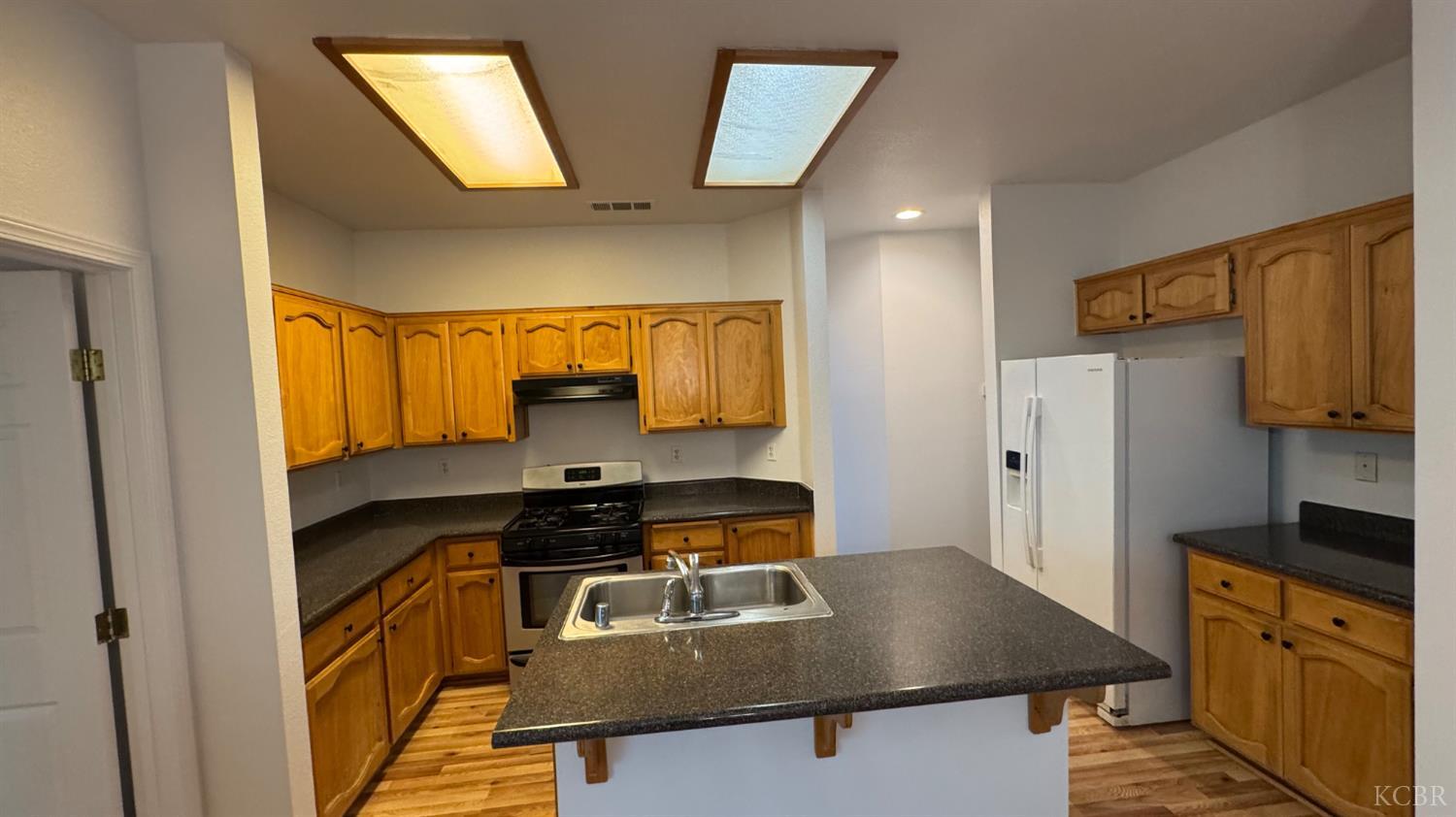 1210 Village Dr, Corcoran, CA 93212