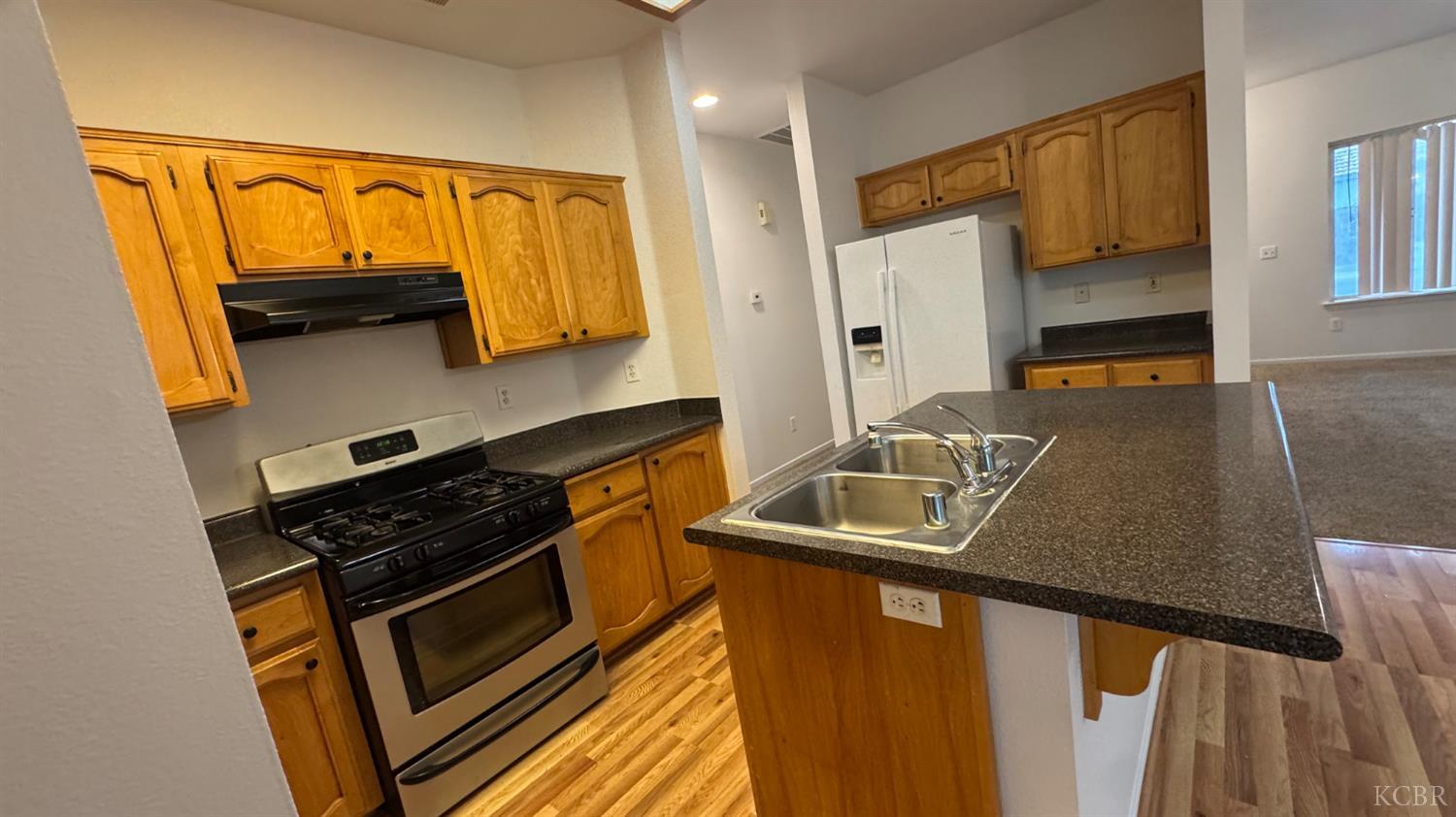 1210 Village Dr, Corcoran, CA 93212