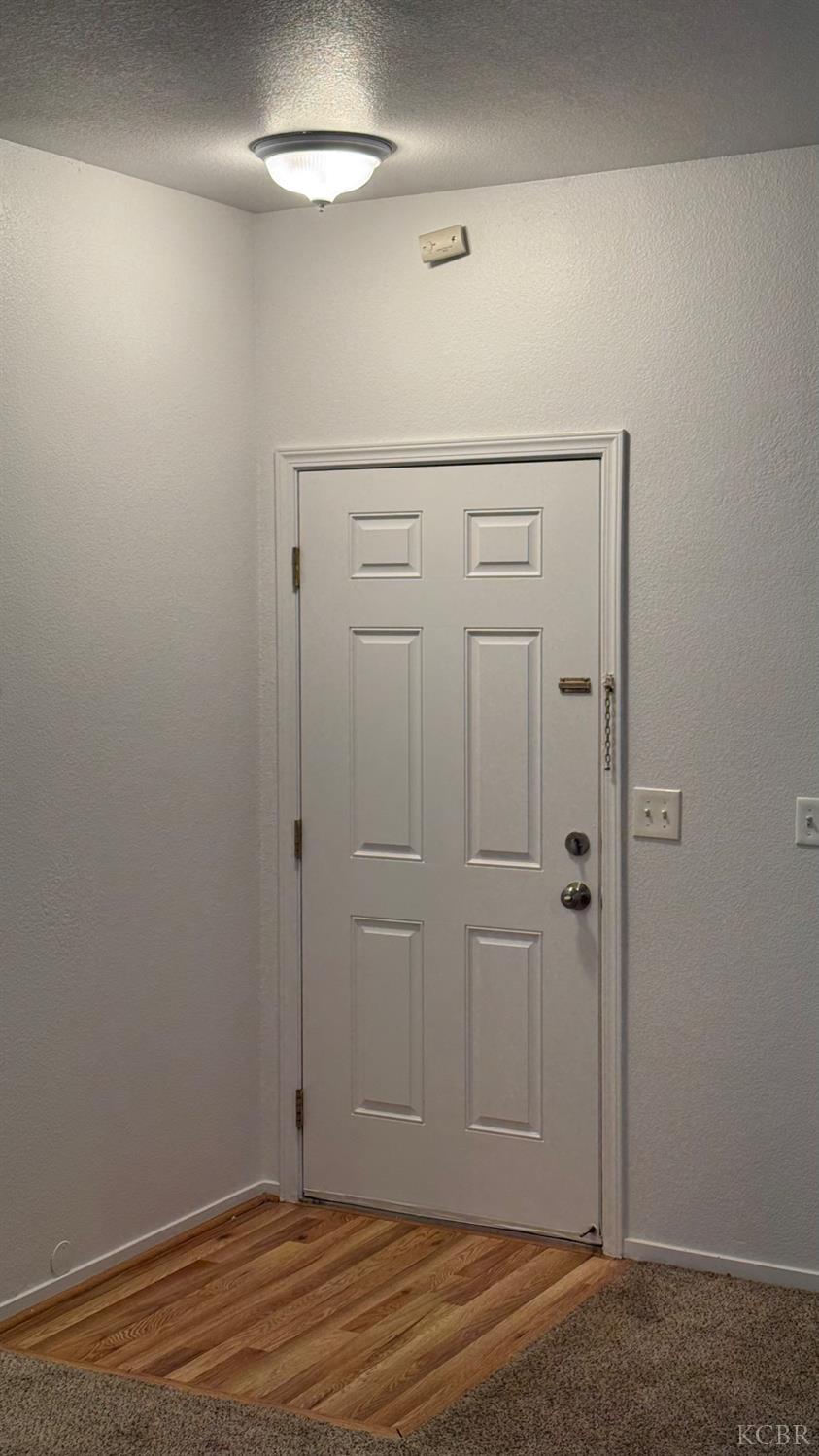 1210 Village Dr, Corcoran, CA 93212