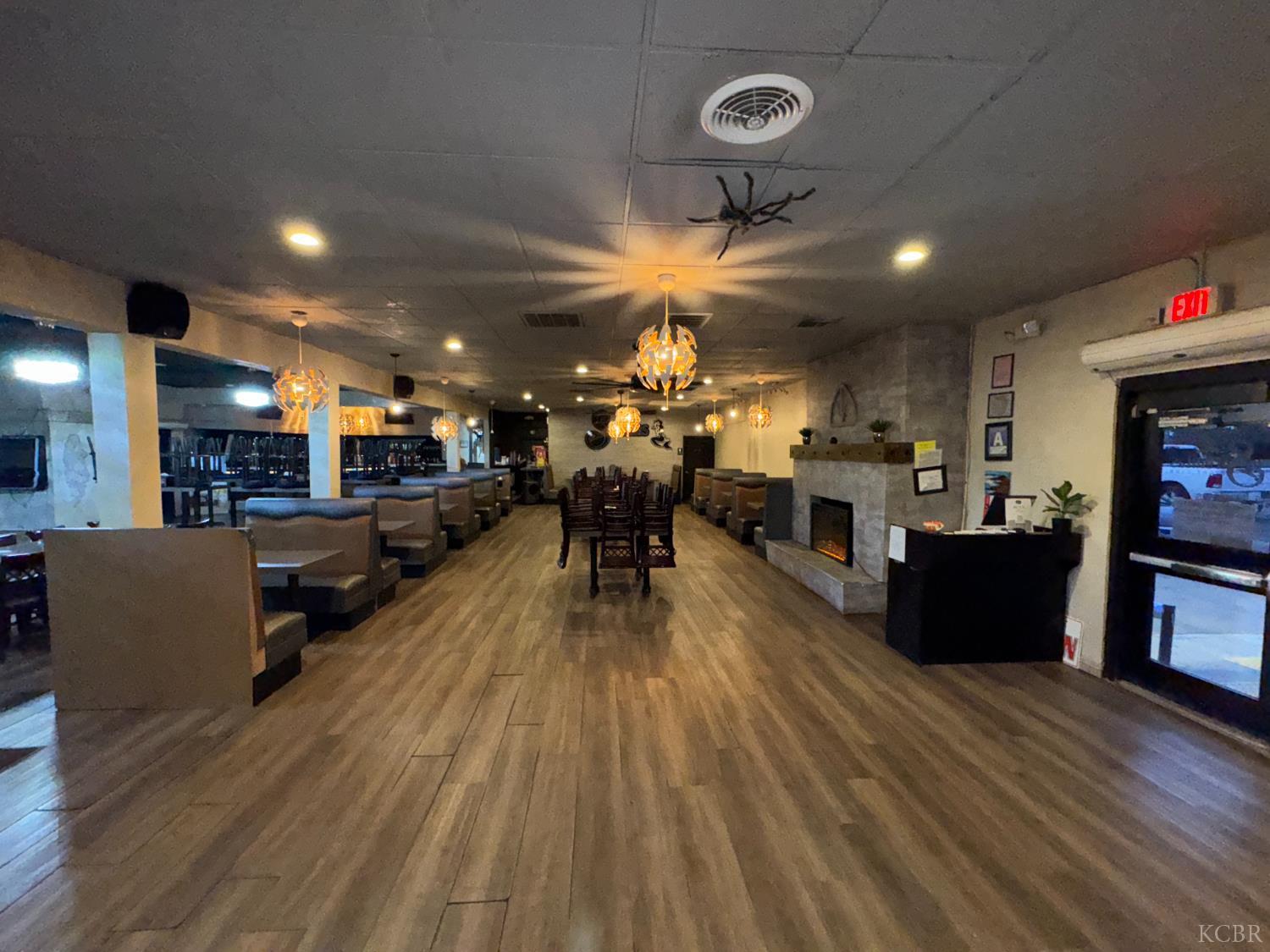 707 12th Ave, Delano, CA 93215