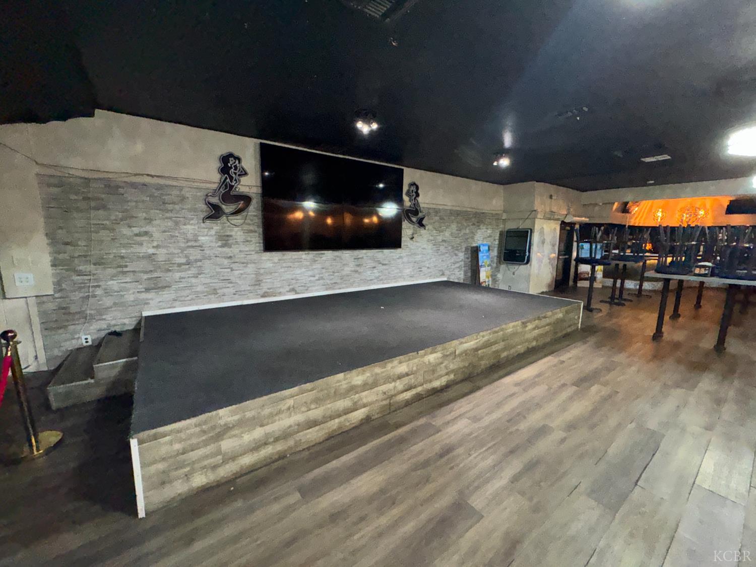 707 12th Ave, Delano, CA 93215