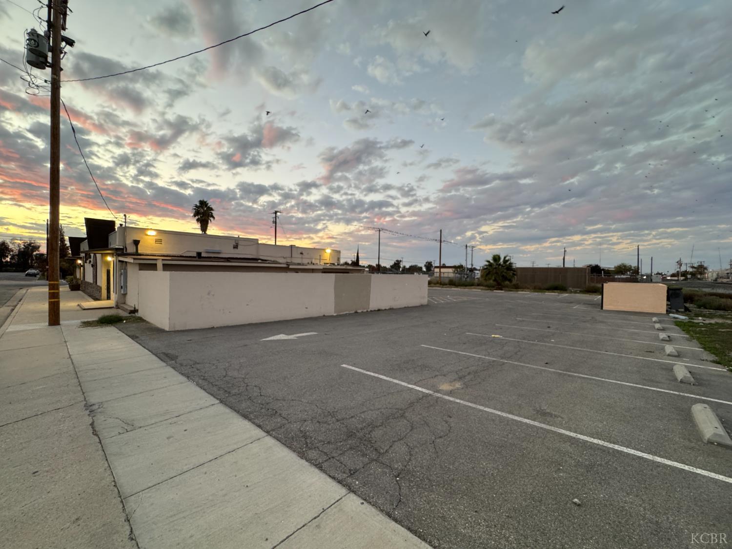 707 12th Ave, Delano, CA 93215