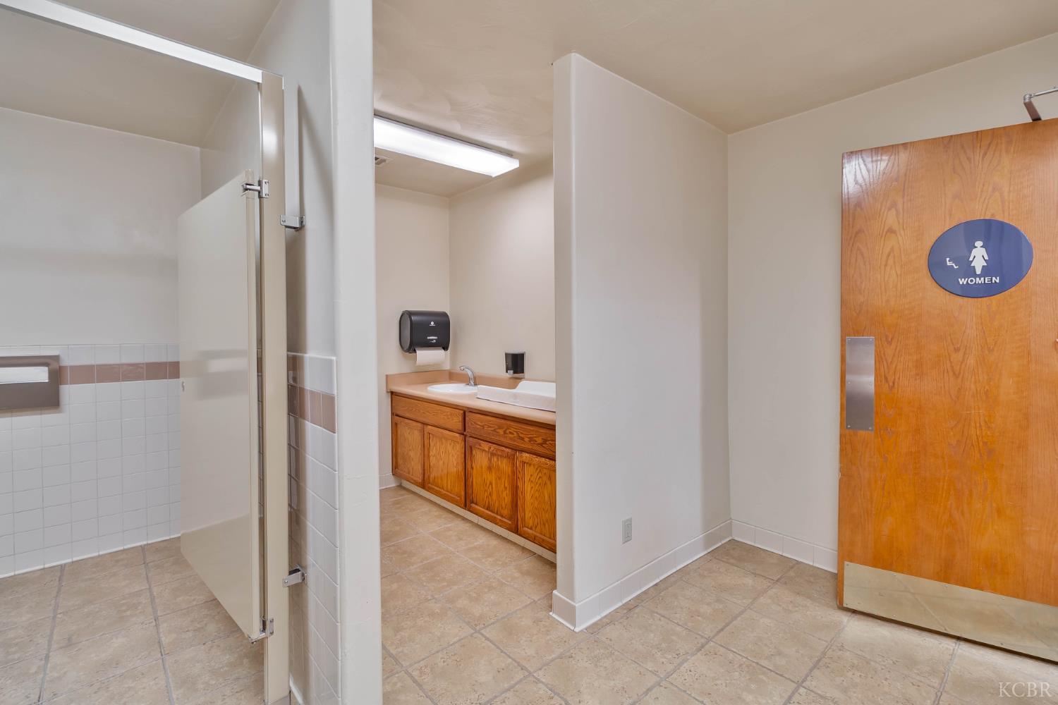 2730 W Kruger Ave, Riverdale, CA 93656