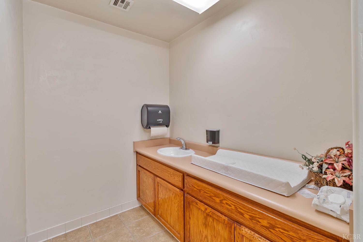 2730 W Kruger Ave, Riverdale, CA 93656