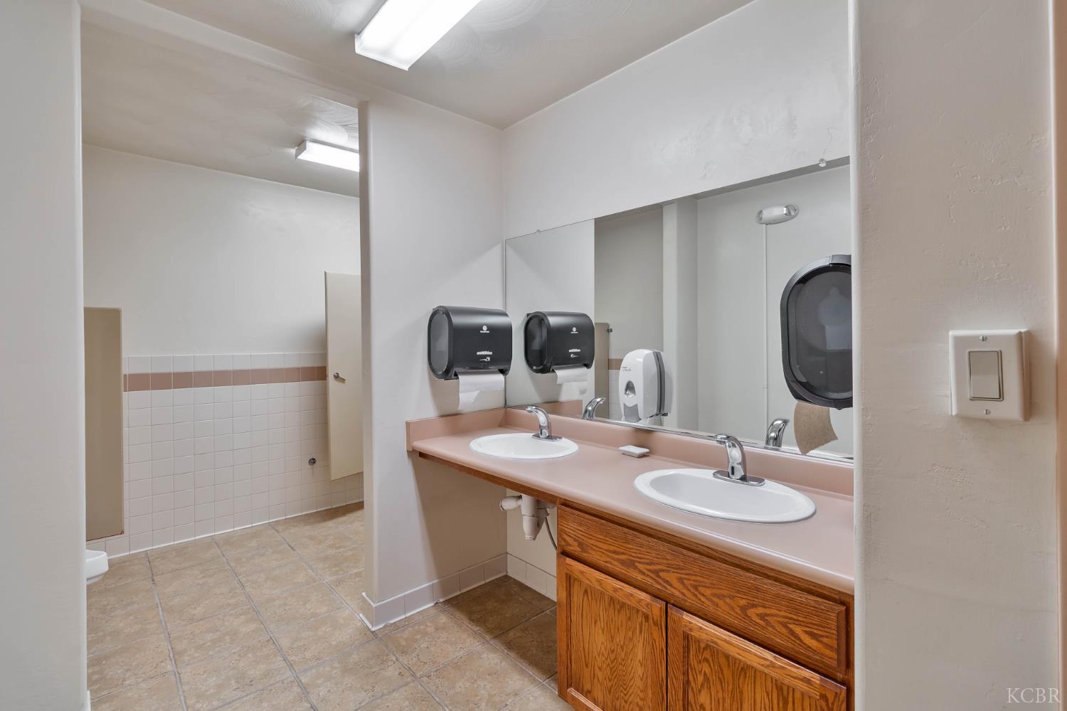 2730 W Kruger Ave, Riverdale, CA 93656