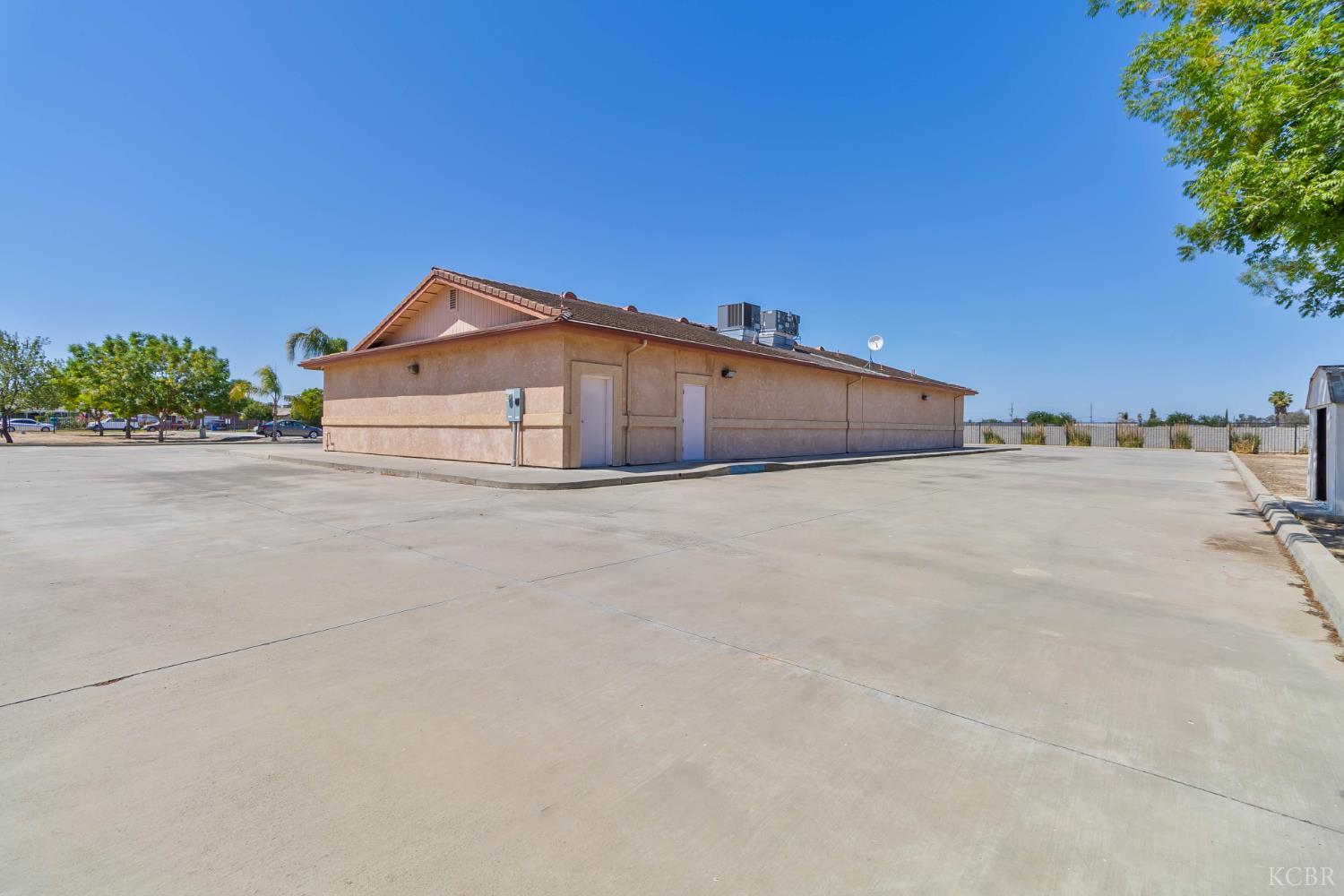 2730 W Kruger Ave, Riverdale, CA 93656