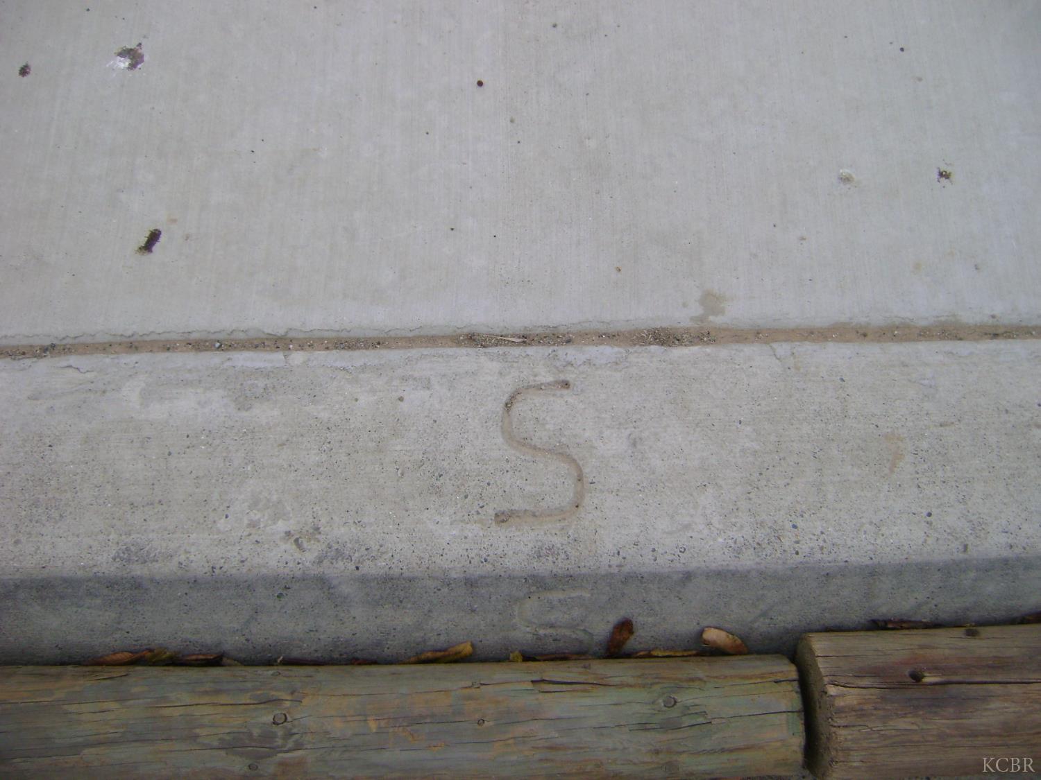 1045 E Grangeville Blvd, Hanford, CA 93230