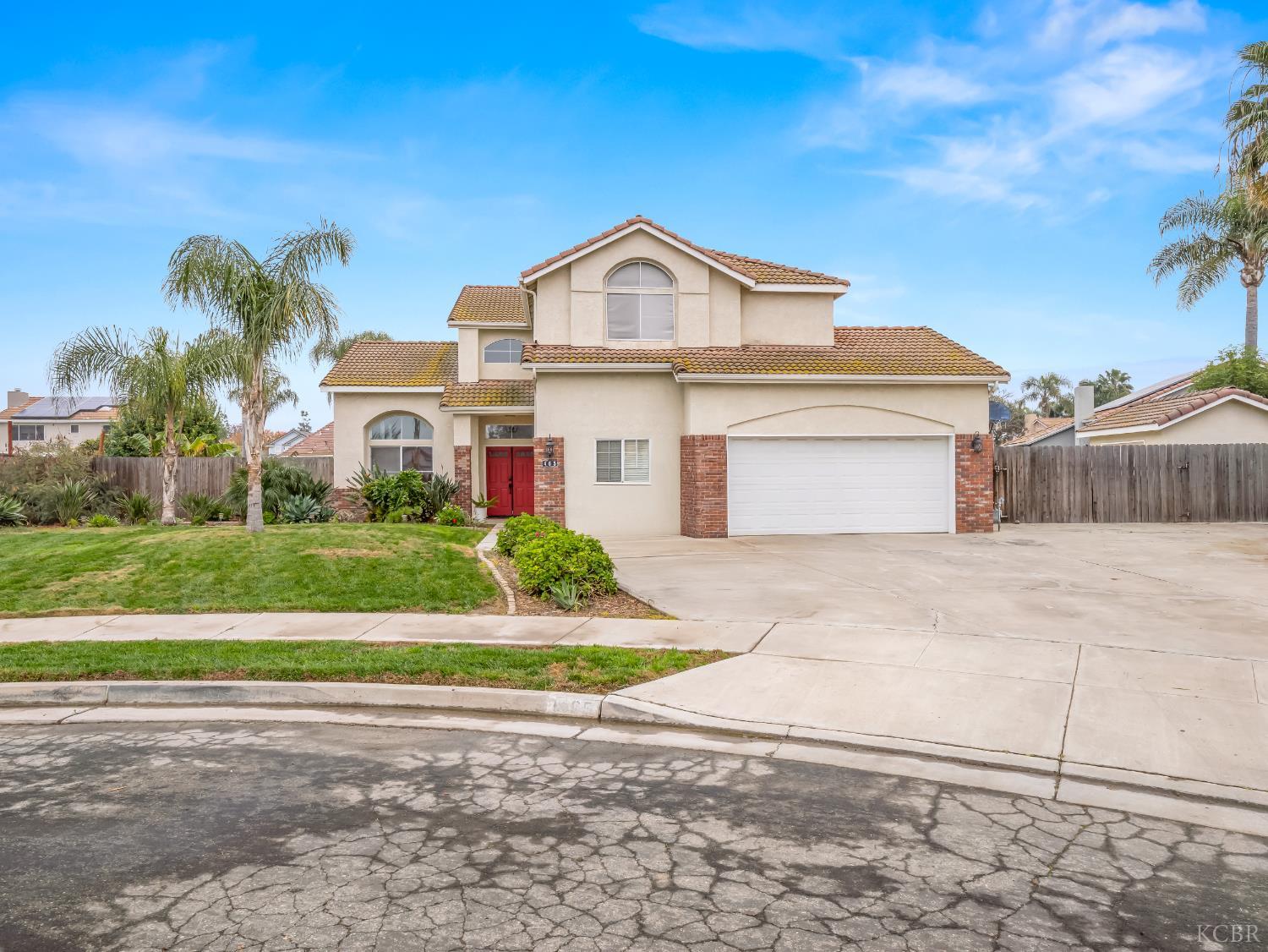 465 Camden Ct, Lemoore, CA 93245