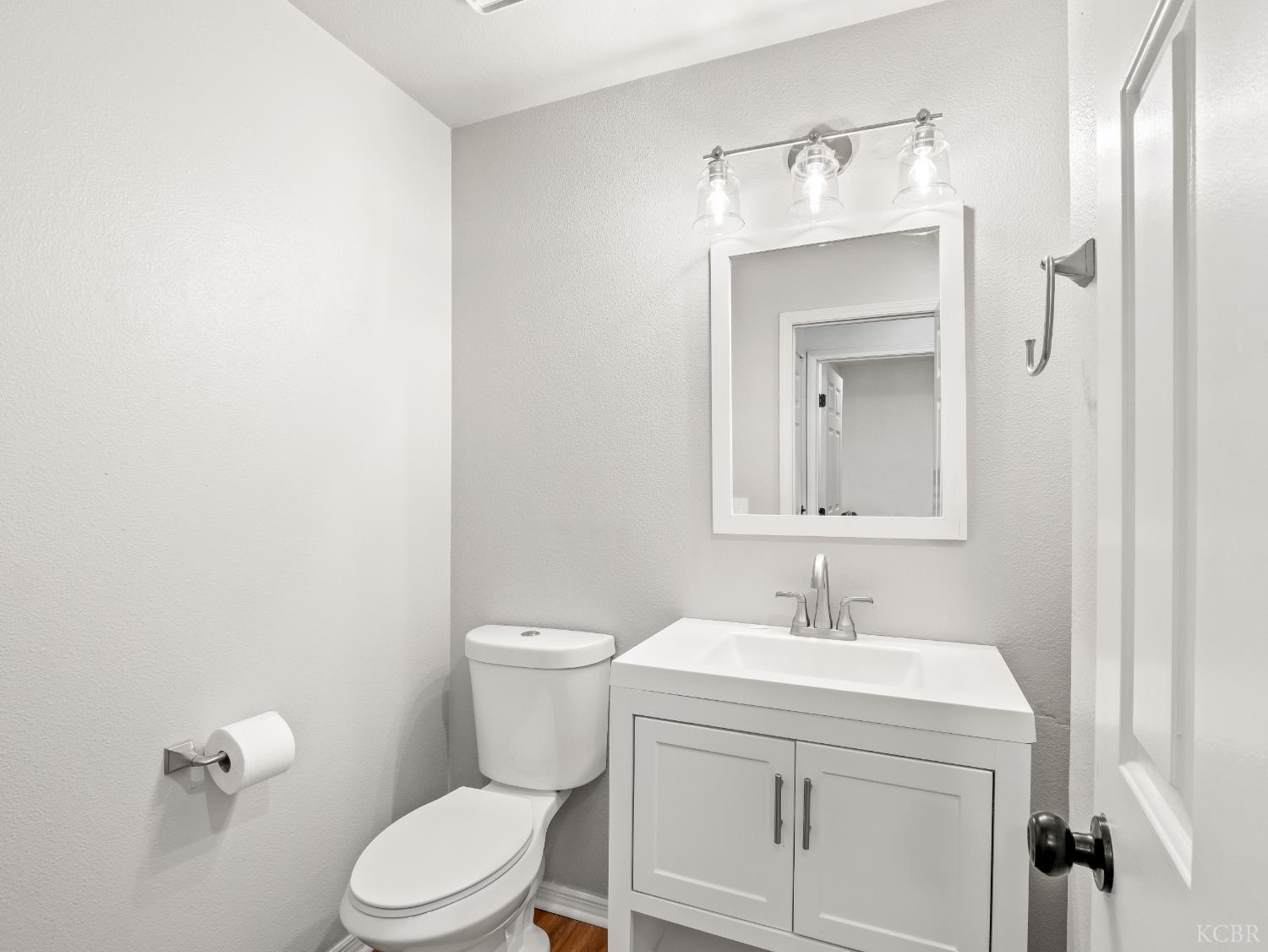 465 Camden Ct, Lemoore, CA 93245