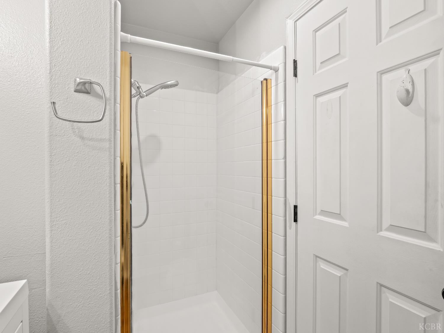 465 Camden Ct, Lemoore, CA 93245