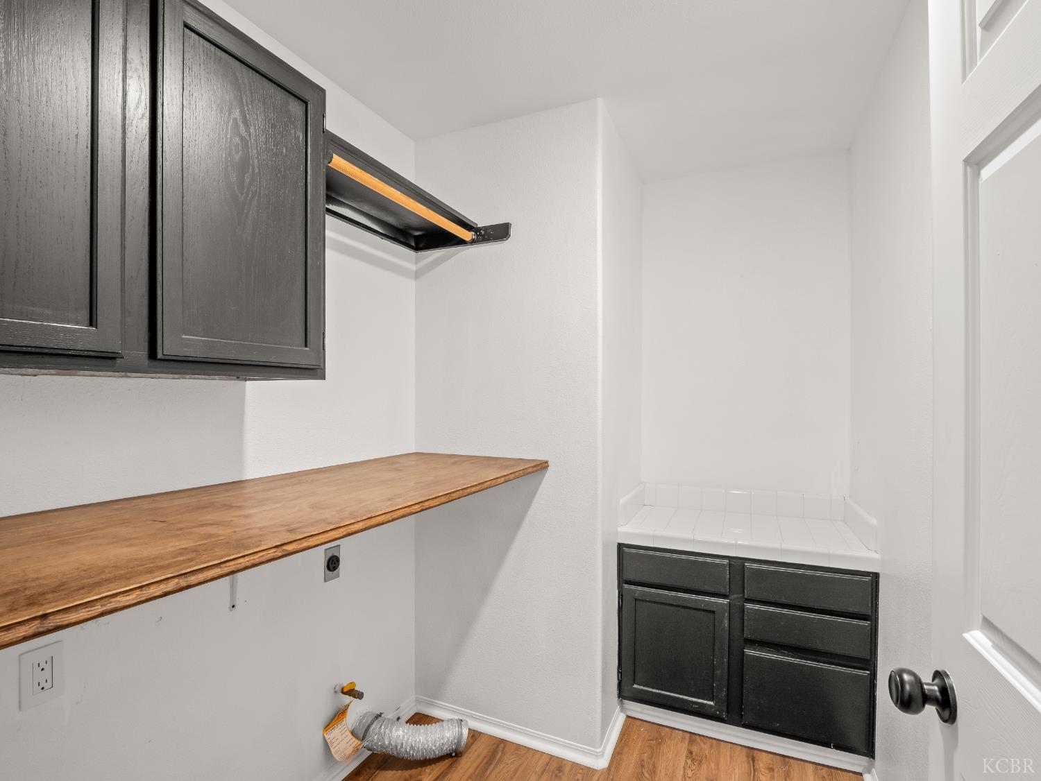 465 Camden Ct, Lemoore, CA 93245