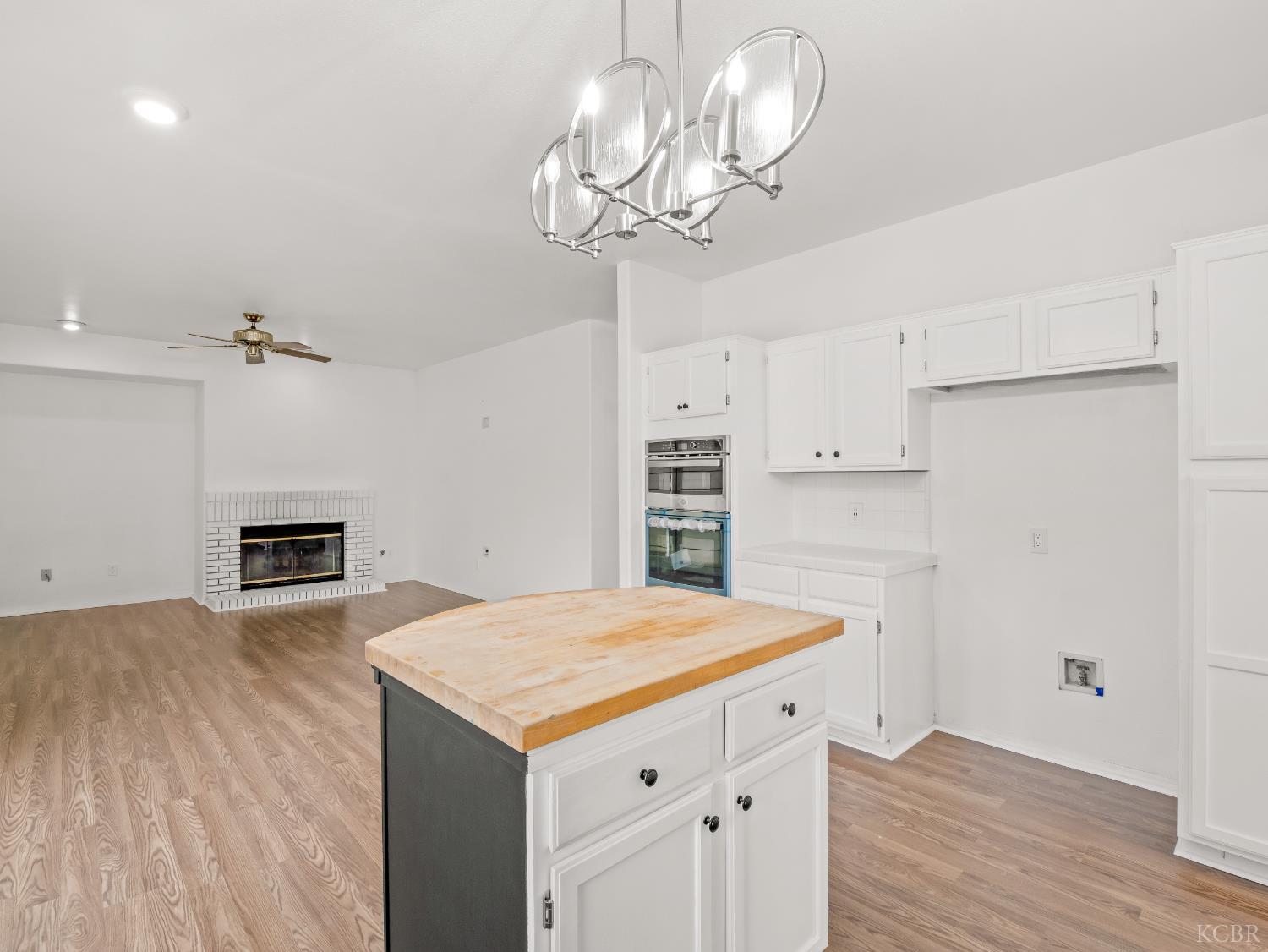 465 Camden Ct, Lemoore, CA 93245