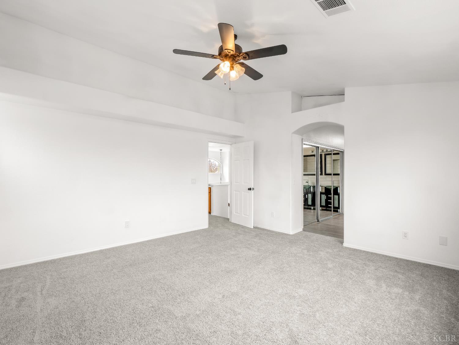 465 Camden Ct, Lemoore, CA 93245