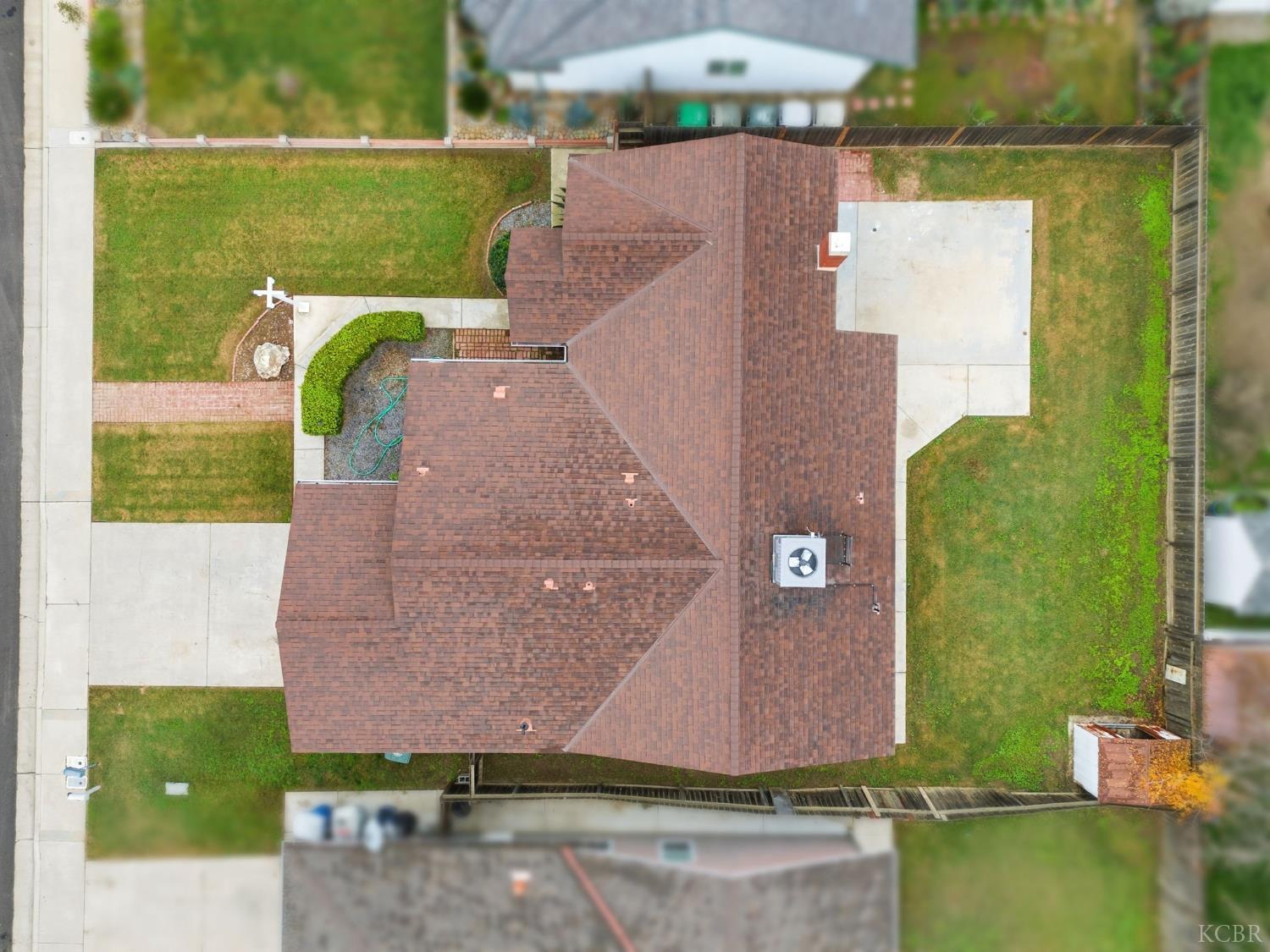 969 Lakewood Dr, Hanford, CA 93230