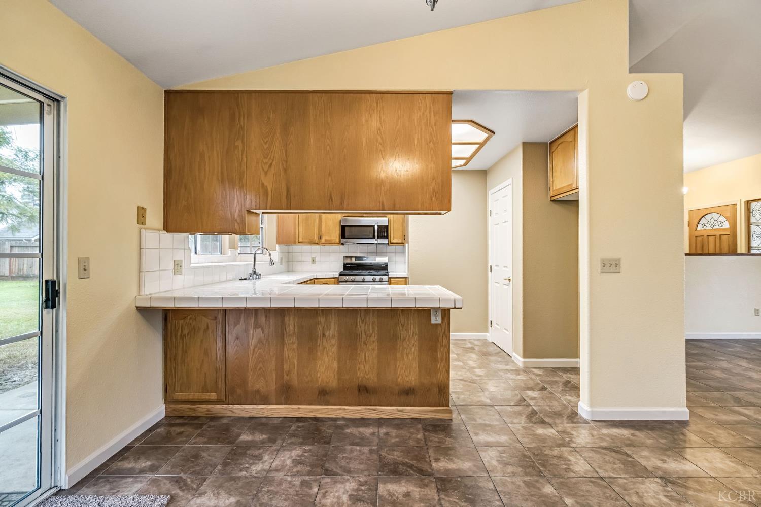 3632 E Willow Ct, Visalia, CA 93292