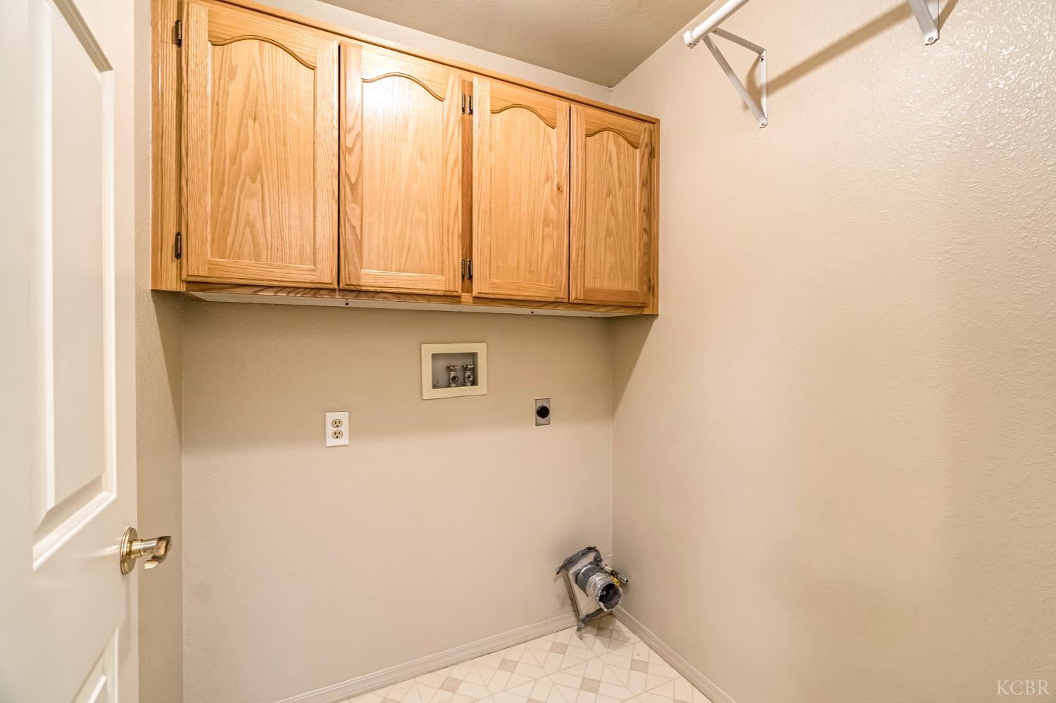 3632 E Willow Ct, Visalia, CA 93292