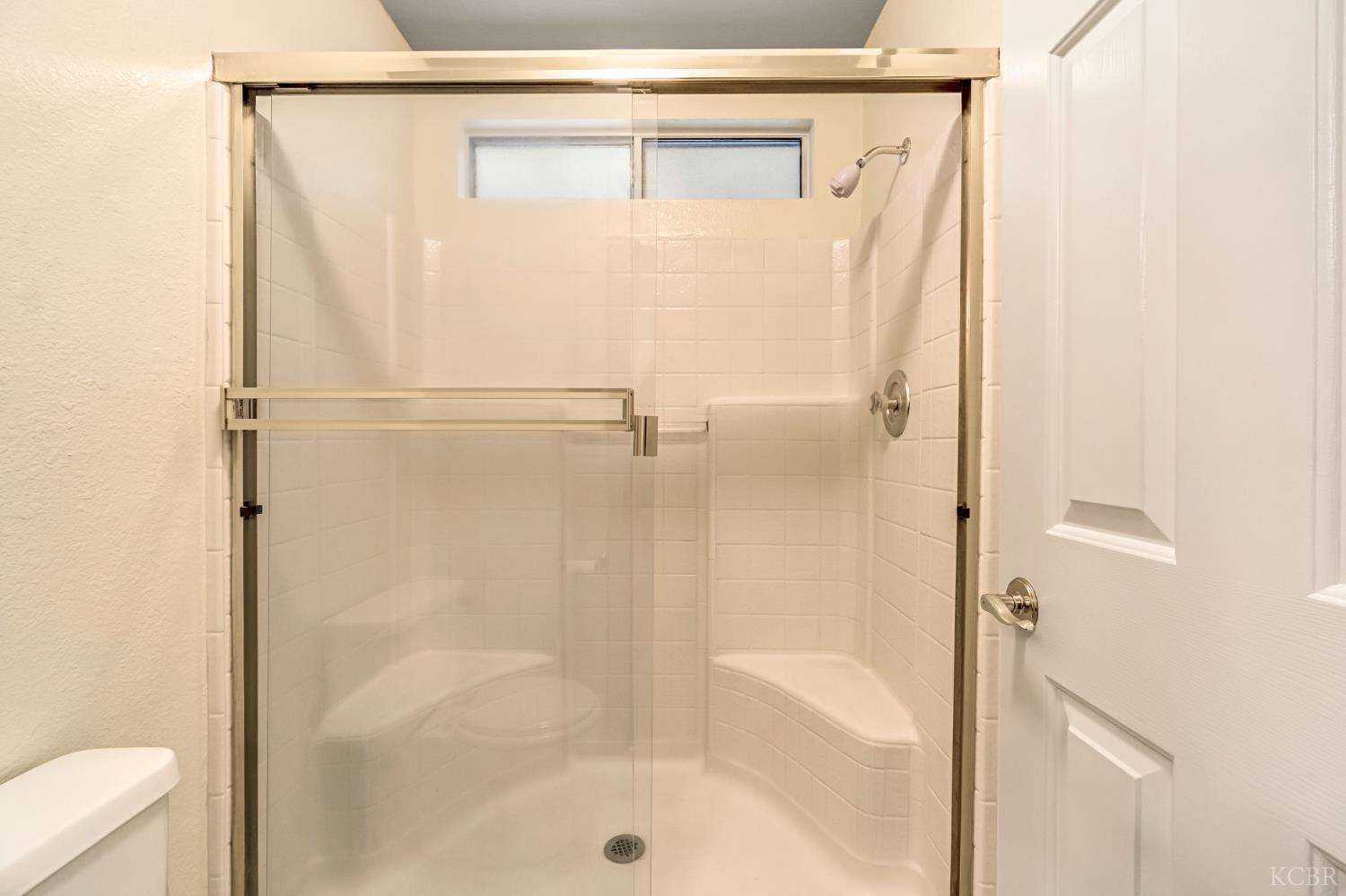 3632 E Willow Ct, Visalia, CA 93292