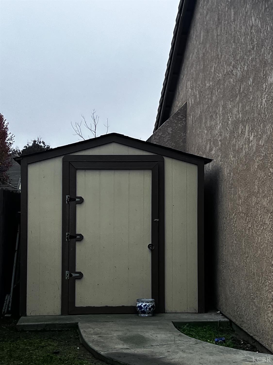 1950 W Rio Hondo Way, Hanford, CA 93230