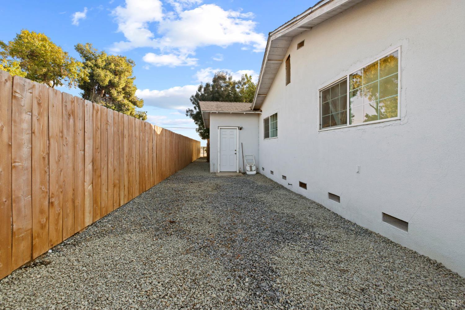 4620 Ave 288, Tulare, CA 93274