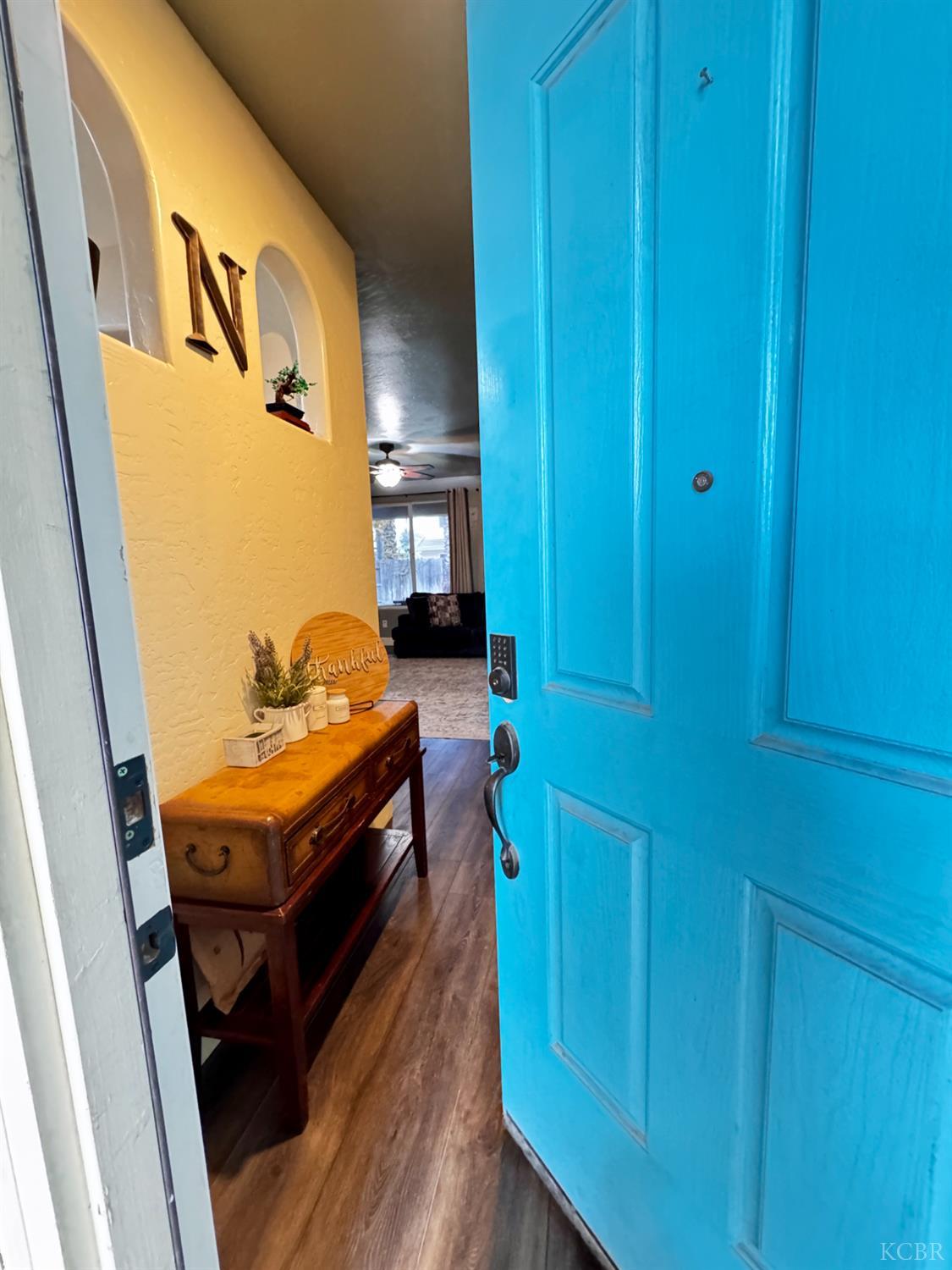 2945 W vine Ave, Visalia, CA 93291