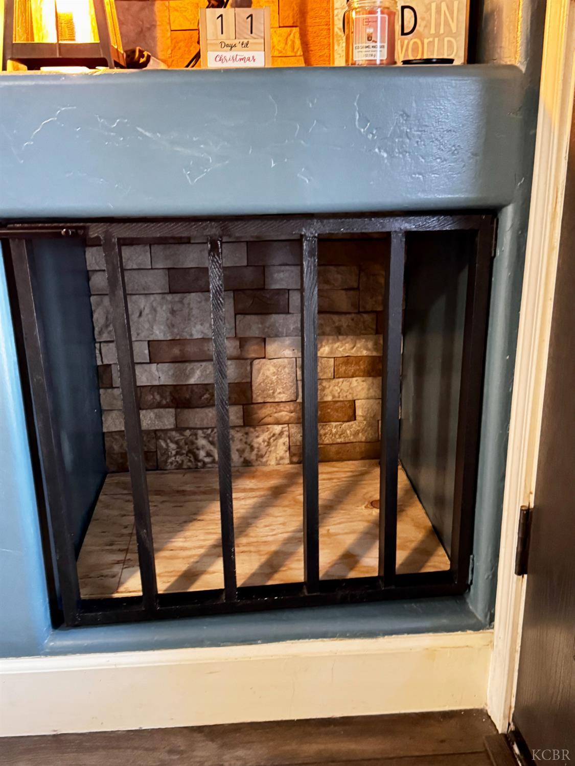 2945 W vine Ave, Visalia, CA 93291