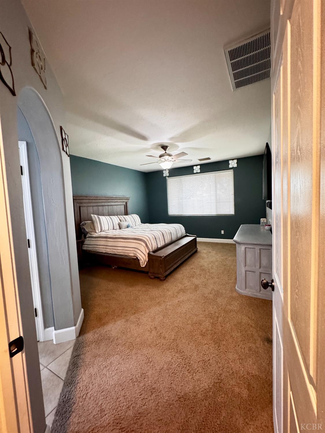 2945 W vine Ave, Visalia, CA 93291