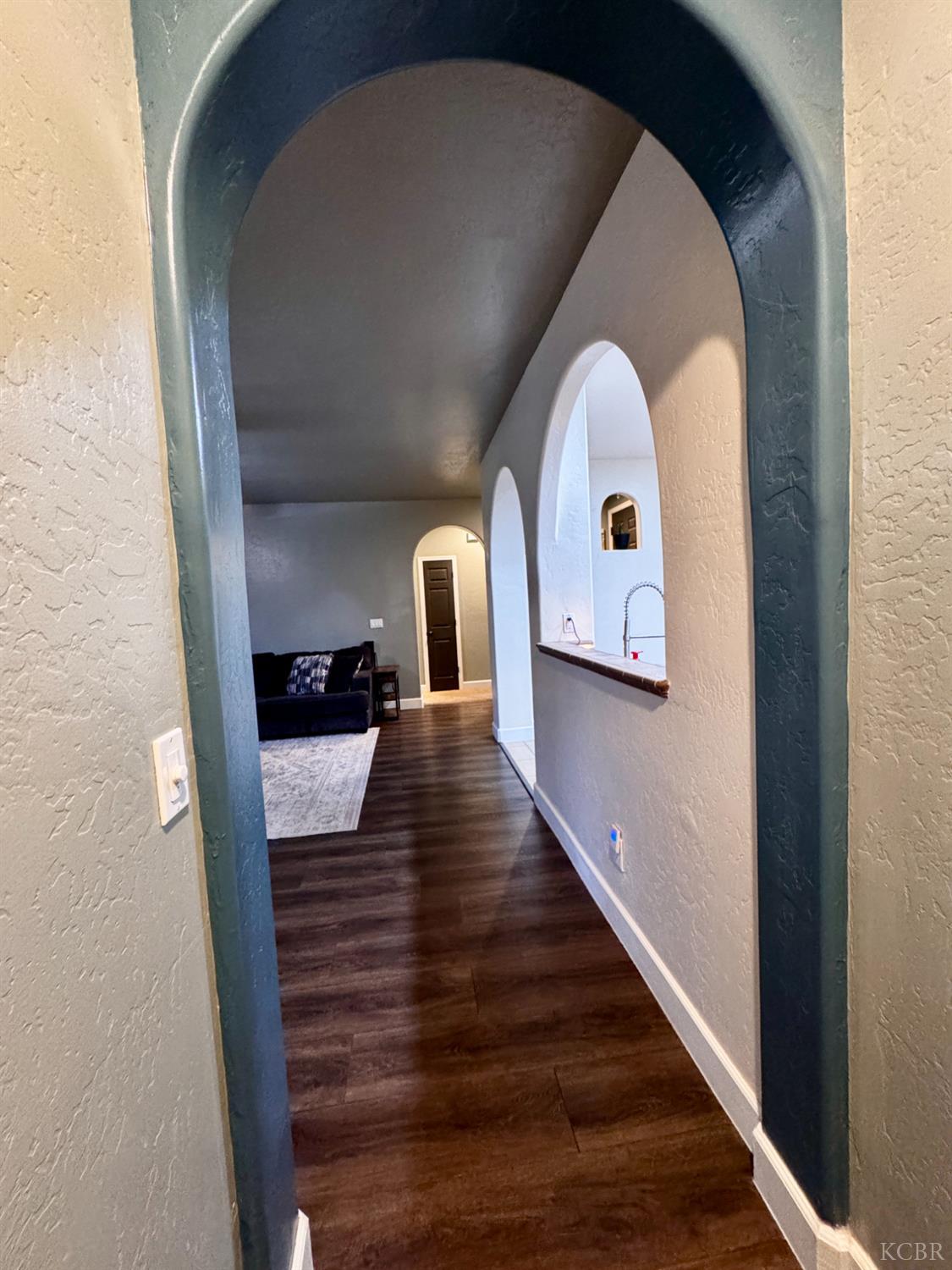 2945 W vine Ave, Visalia, CA 93291