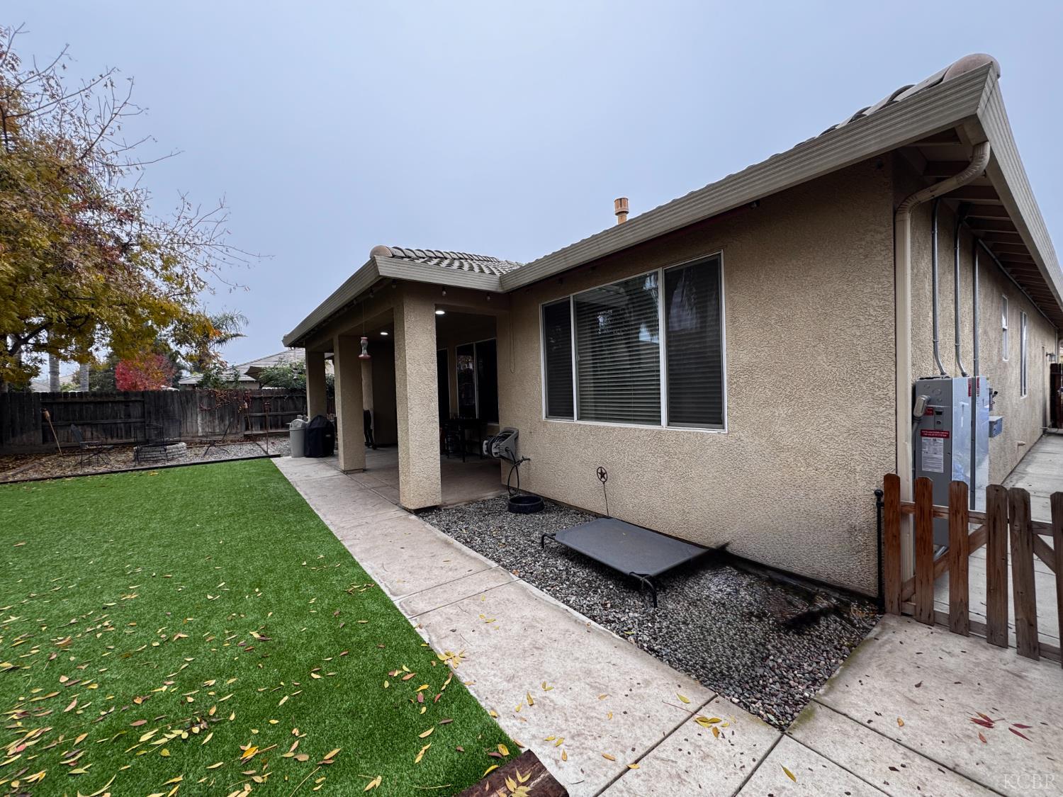 2945 W vine Ave, Visalia, CA 93291