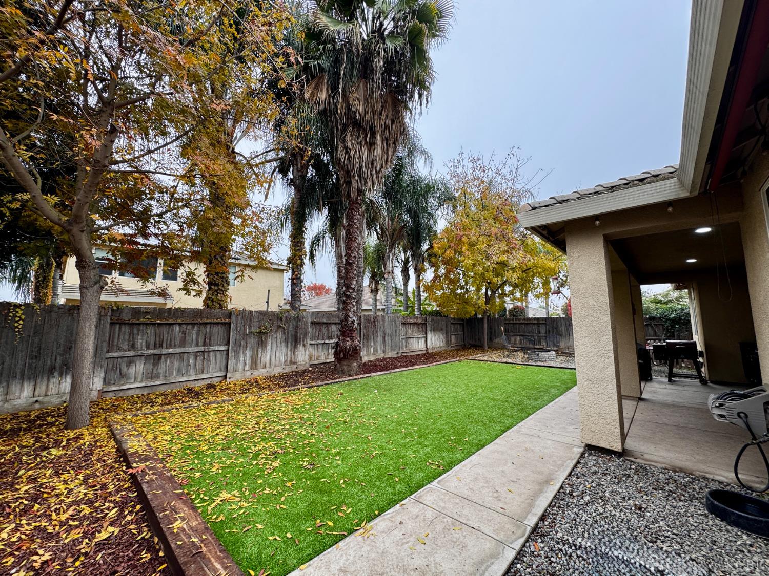 2945 W vine Ave, Visalia, CA 93291