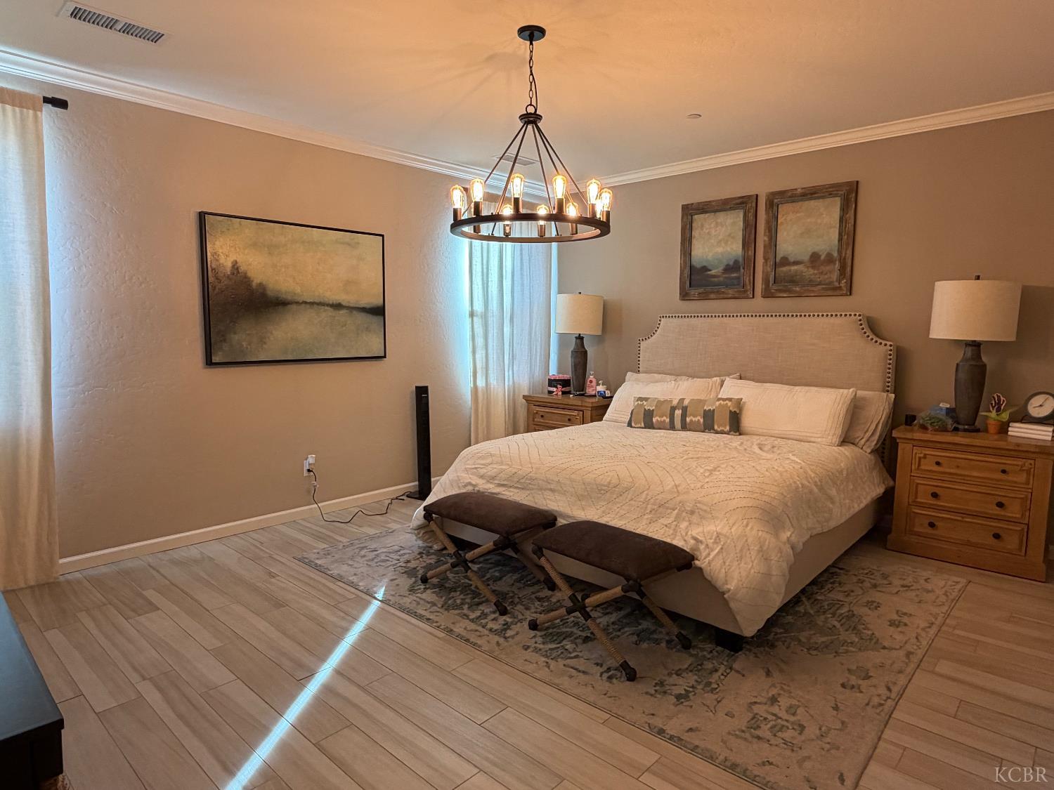 2215 Madeline Dr, Hanford, CA 93230