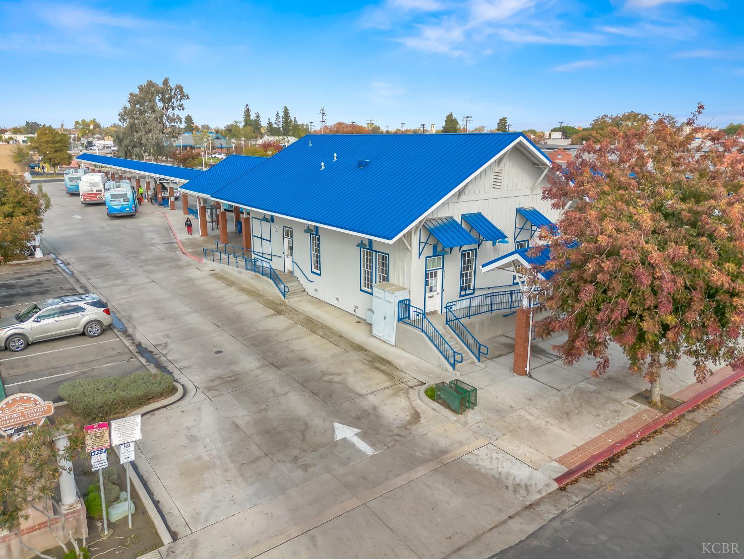 504 W 7th, Hanford, CA 93230