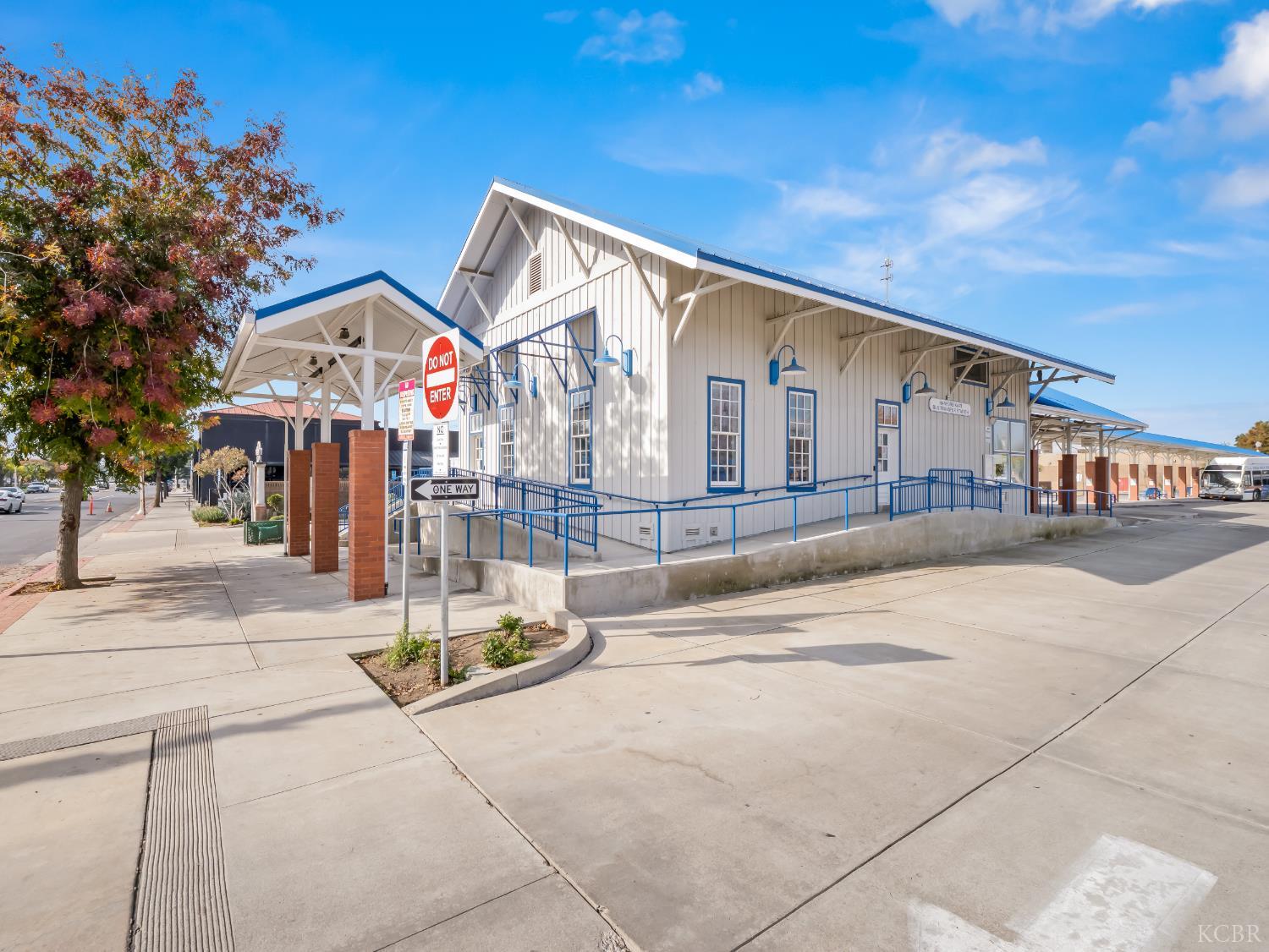 504 W 7th, Hanford, CA 93230